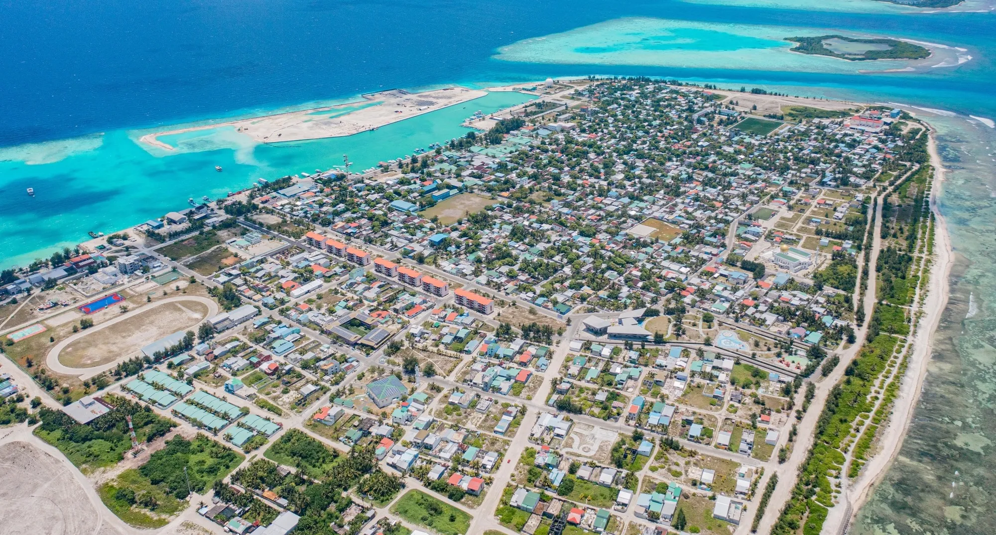 ތިނަދޫ ސިޓީގައި ހިނގި އެކްސިޑެންޓްގައި އަނިޔާވި އަންހެން މީހާ ނިޔާވެއްޖެ