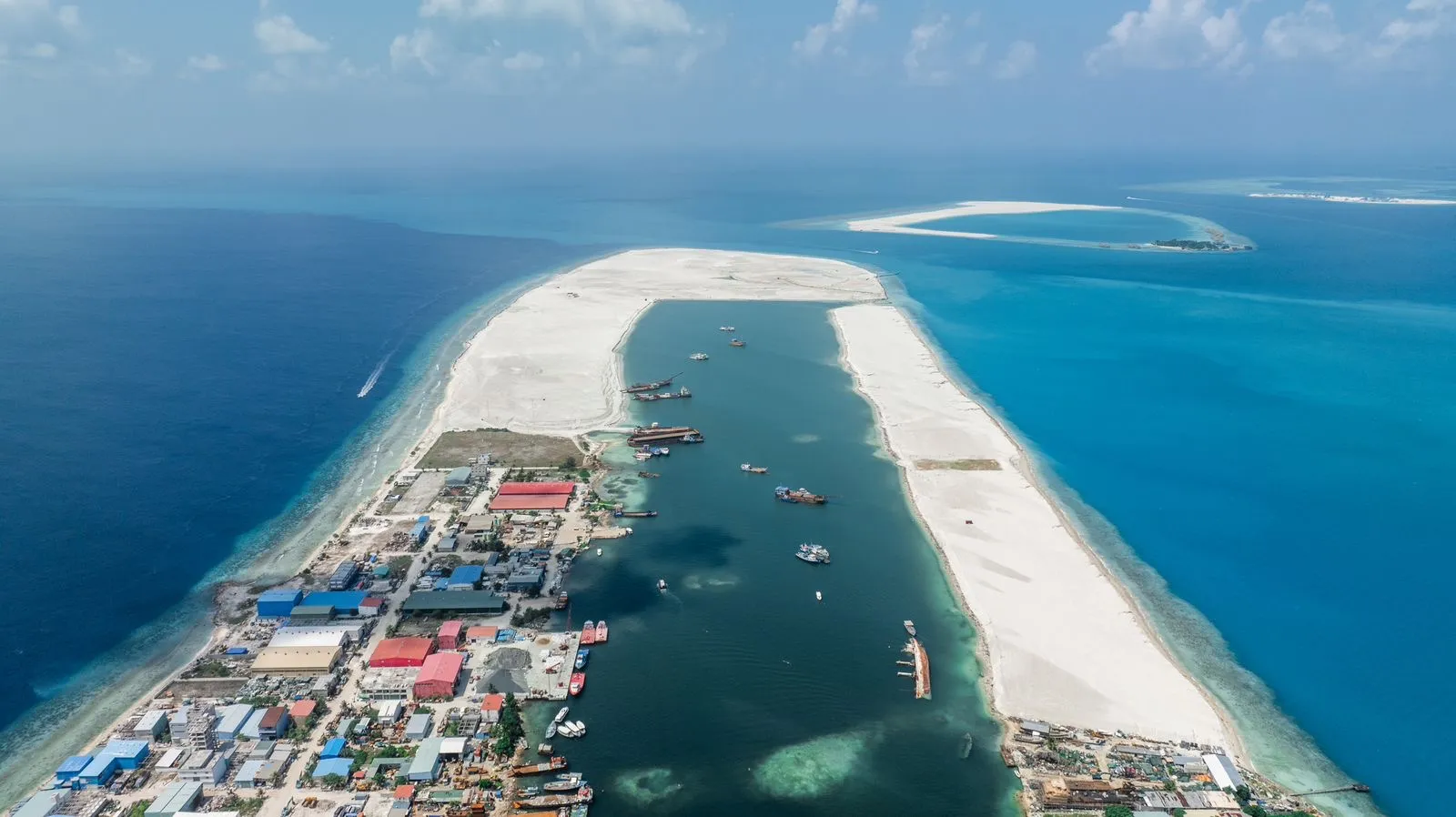 ތިލަފުށި ފޭސް 2 އިން ވިޔަފާރި ބޭނުމަށް ބިން ގަތުމަށް ހުޅުވާލައިފި
