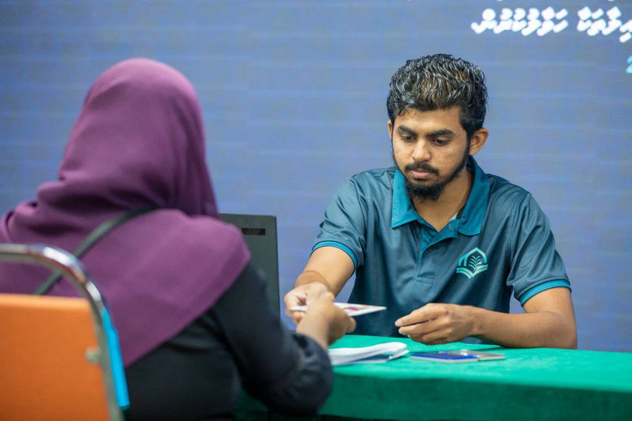 ޒަކާތް ނުދެއްކިގެން ސުވާލުކުރާ މީހުންނަށް: އޮންލައިންކޮށް ޒަކާތް ދެއްކޭނީ ބަނޑޭރި ޕޭ އަދި ފަހި ޕޭ މެދުވެރިކޮށް އެކަނި