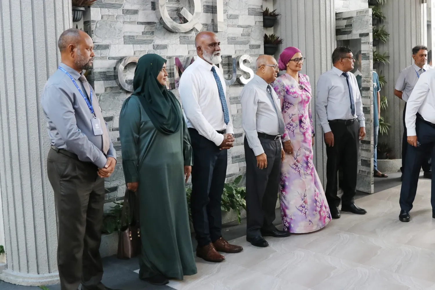 މިނިސްޓަރ އޮފް ހަޔަރ އެޑިޔުކޭޝަން ޑރ.މަރްޔަމް މާރިޔާ ވިލާ ކޮލެޖަށް ޒިޔާރަތްކުރައްވައިފި
