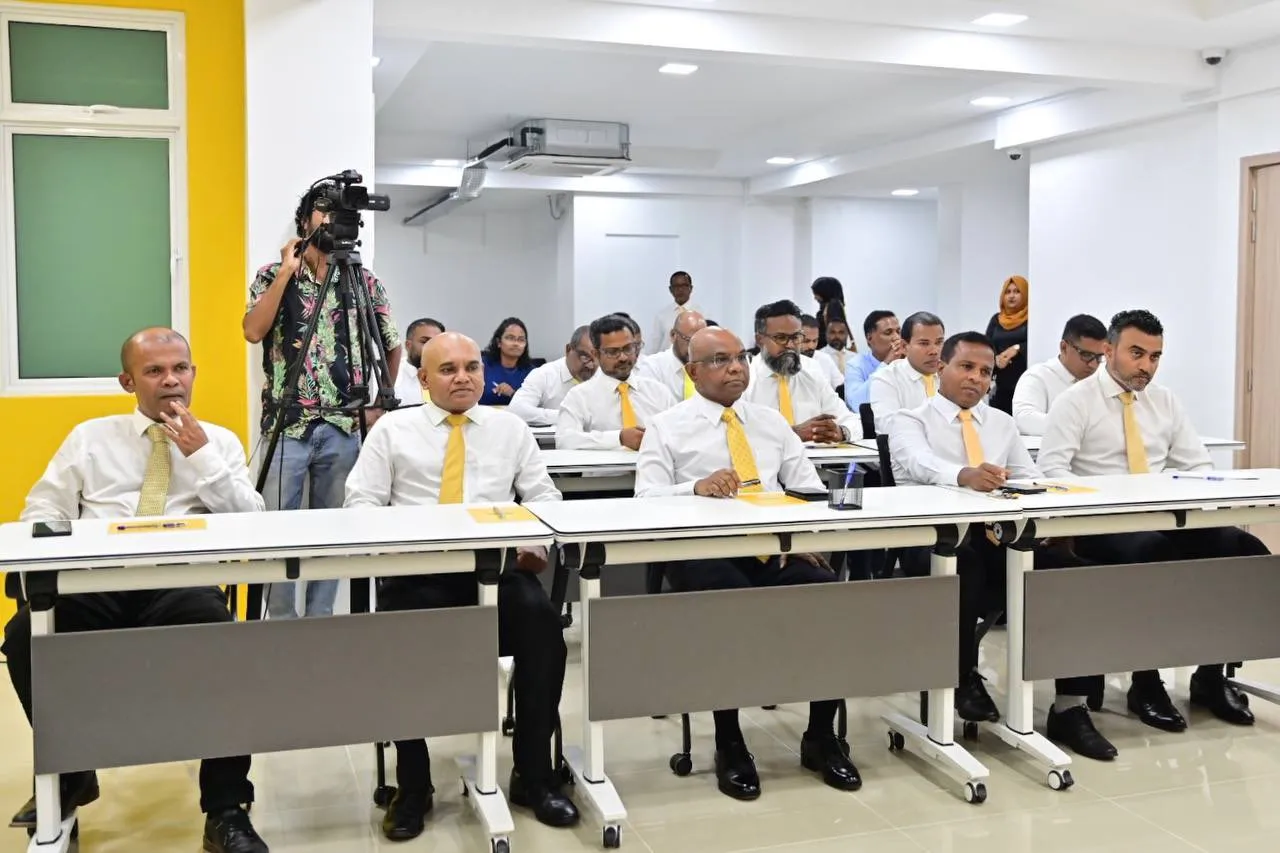 އެމްޑީޕީ އިންސްޓިޓިއުޝަނަލައިޒް ކުރުމުގެ މަސައްކަތްތަކެއް ފަށައިފި