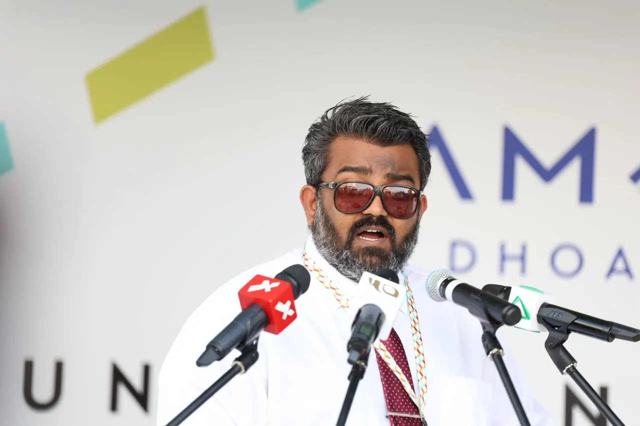 ”ރޭވުންތެރިކަމެއްނެތި ކުރީ ސަރުކާރުގައި ތައްޔާރުކުރި، ގުޅިފަޅުގެ އެލްޔޫޕީ އިން ފެންނަނީ ޖާގަ ދަތި ކުޑަކޮށްޓެއް“