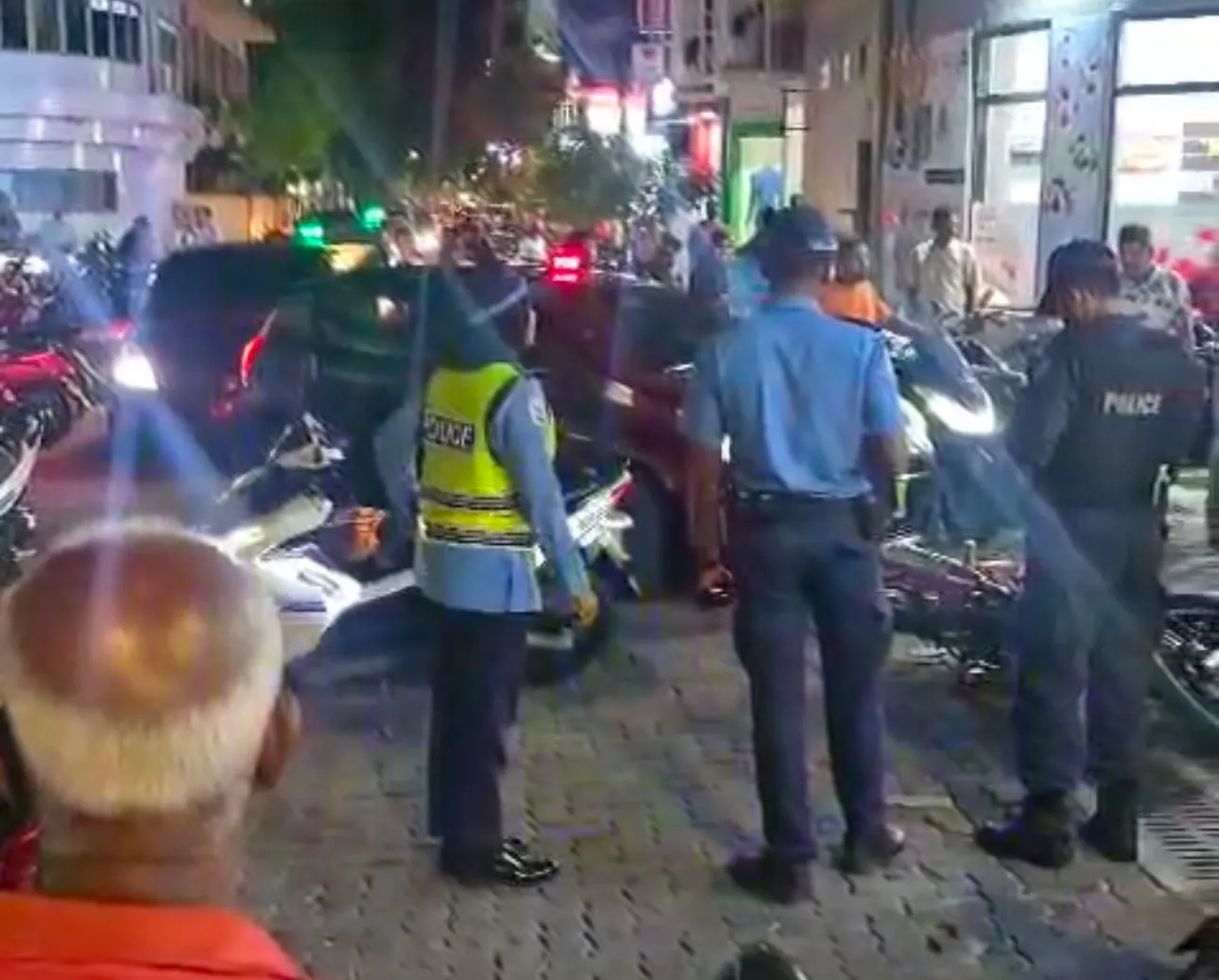 ސައިކަލެއްގައި ދިޔަބަޔަކު، މަގުމަތީ ހުރި މީހަކަށް މަރުތޭލައަކުން ހަމަލާދީފި