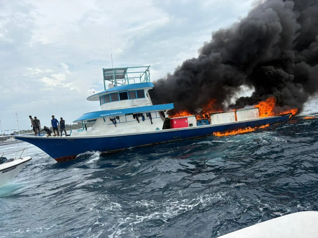 Fishing vessel that caught fire (Photo/Police)