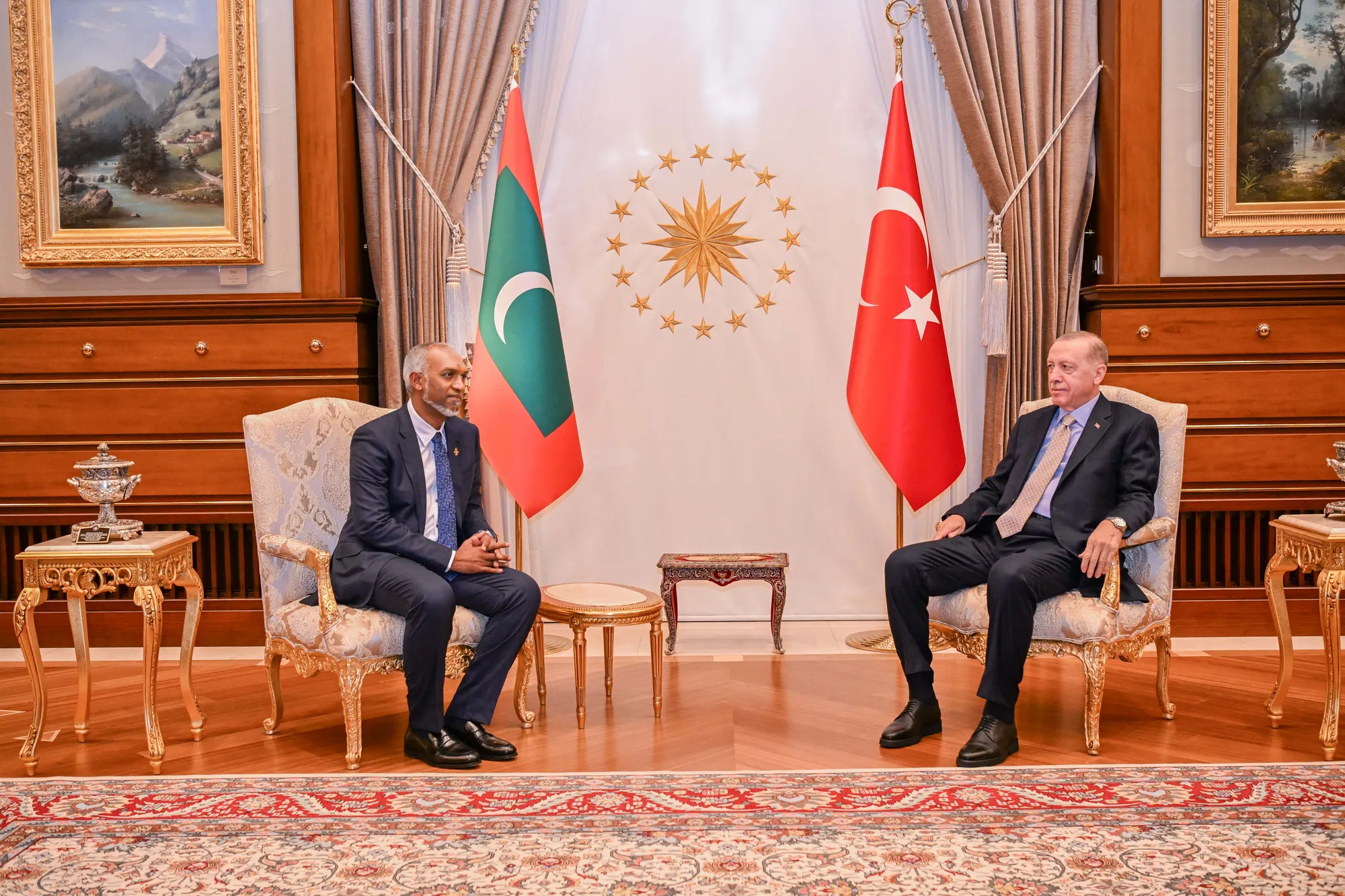 ތުރުކީގެ ފެކްޓްރީއެއްގައި އެއްޗެއް ގޮވި ހާދިސާއާއި ގުޅިގެން ރައީސް ޑރ.މުޢިއްޒު ތަޢުޒިޔާ ވިދާޅުވެއްޖެ