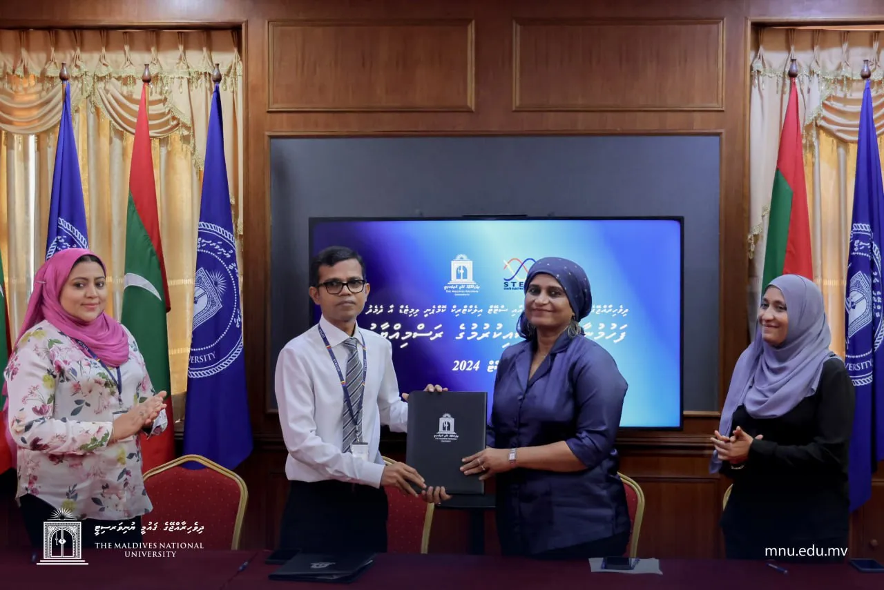 ކަރަންޓު އިގްތިޞާދުކުރުމަށް ކުރެވިދާނެ ކަންކަމާއި ގުޅޭ އިލްމީ ދިރާސާއެއް ހެދުމަށް ސޮއިކޮށްފި