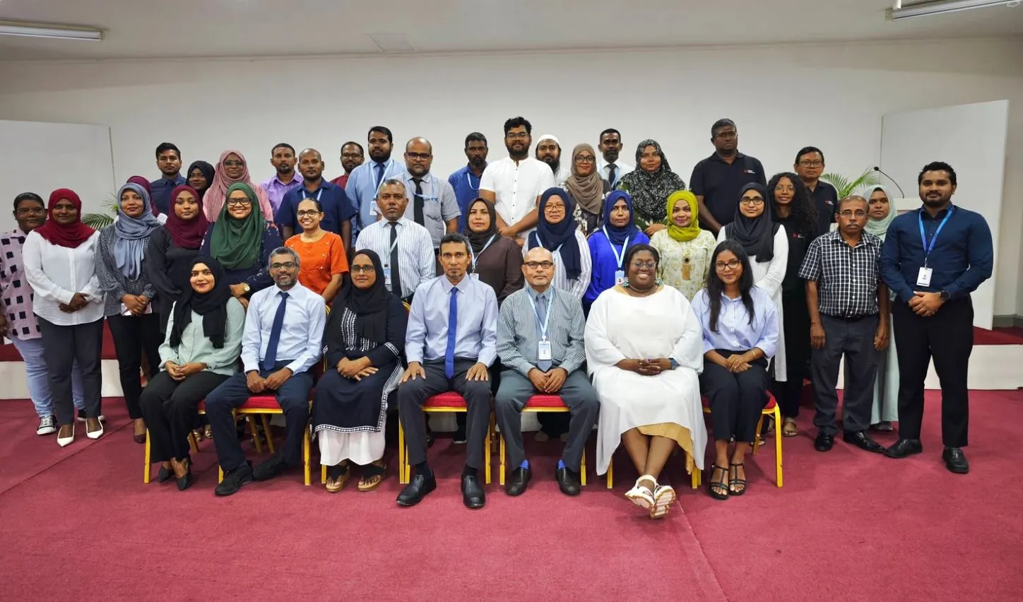 ދުރާލާ އިންޒާރުދޭ ނިޒާމް ހަރުދަނާކުރުމަށް މަޝްވަރާ ބައްދަލުވުމެއް ބާއްވައިފި