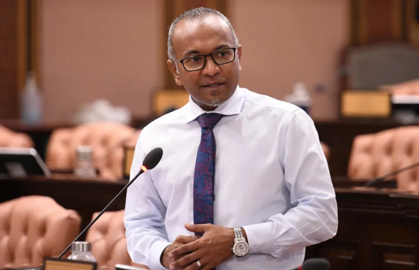 ދާއިރާގެ ރައްޔިތުންގެ ވޯޓުން މެންބަރު މަގާމުން ވަކިކުރެވޭނެ އިސްލާހެއް މަޖިލިހަށް ހުށައަޅައިފި