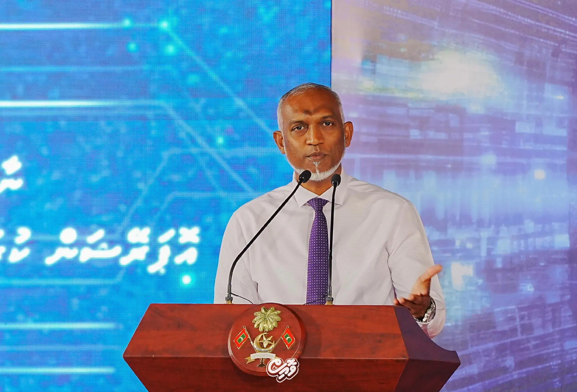 ސަރުކާރު ކުރިޔަށްދާނީ ރައްޔިތުންގެ ފަޅީގައި އޮވެ، ރައްޔިތުންނަށް ފާގަތިކަން ހޯދައިދޭން: ރައީސް ޑރ.މުއިއްޒު