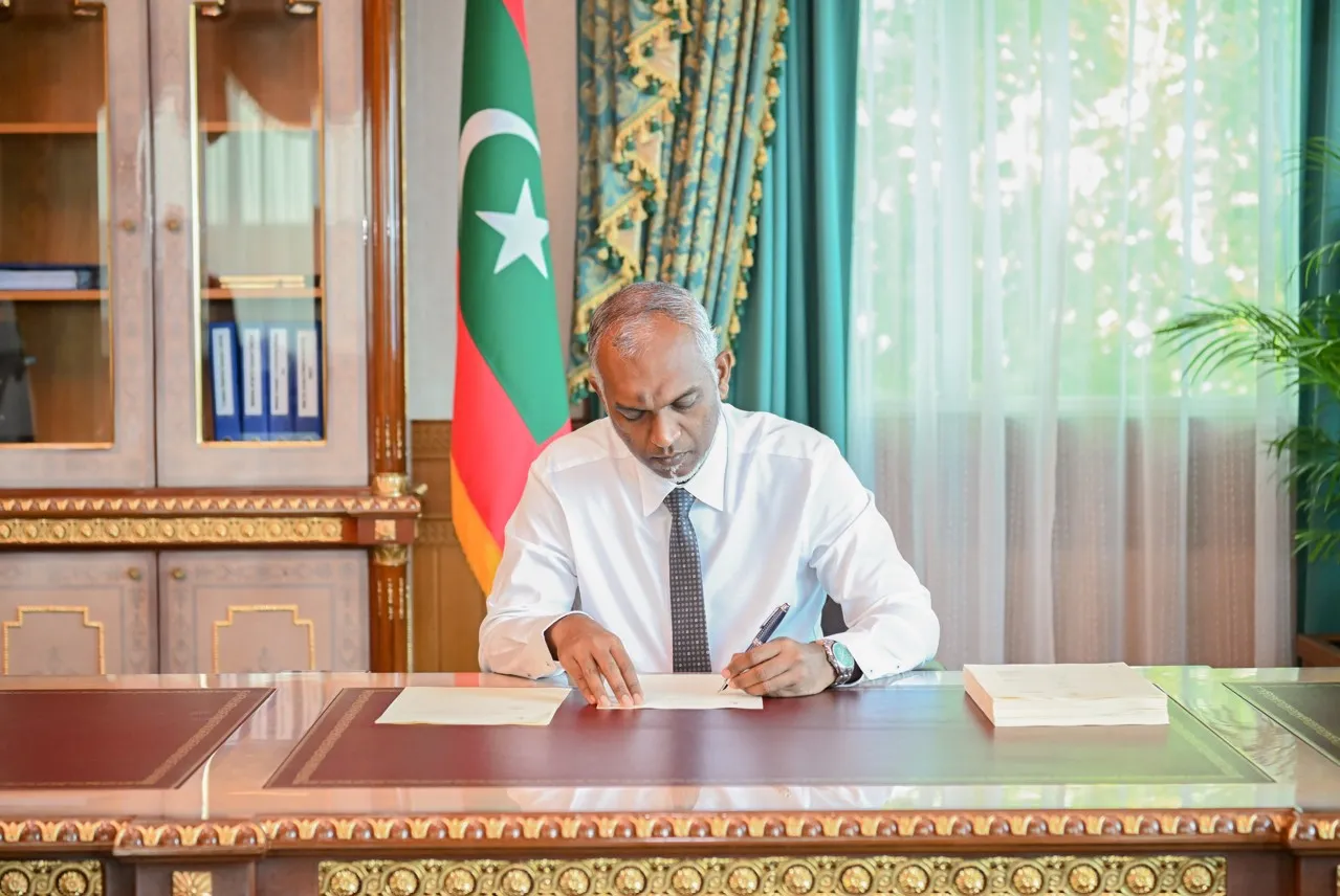 އާބަން ޑިވެލޮޕްމަންޓްގެ ބިލު، ރައީސުލްޖުމްހޫރިއްޔާ ތަސްދީގުކުރައްވައިފި