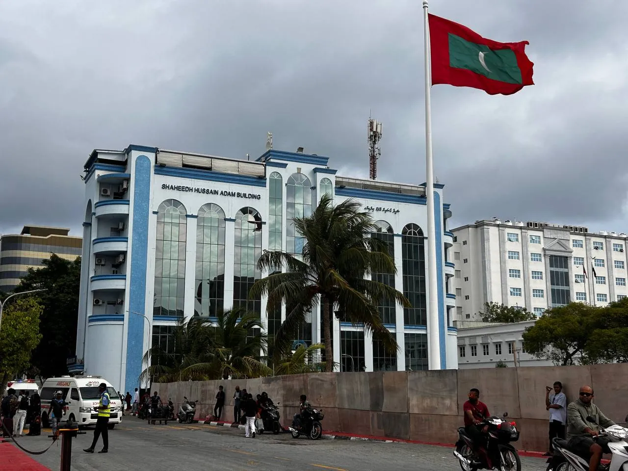 ހުޅުމާލޭގައި ޕިކަޕެއް ގައިމައްޗަށް ވެއްޓި ދިވެއްސަކު މަރުވެއްޖެ