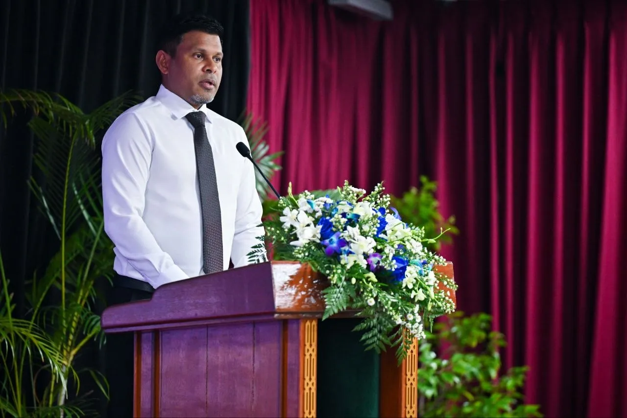 ކީރިތި ޤުރްއާން ތިލާވަތުކުރުމާއި އެ ފޮތުގެ މަތިވެރި ޢިލްމު އުނގެނުމުގައި ދެމިތިބުމަށް، ރައީސުލްޖުމްހޫރިއްޔާގެ ނައިބު އިލްތިމާސްކުރައްވައިފި