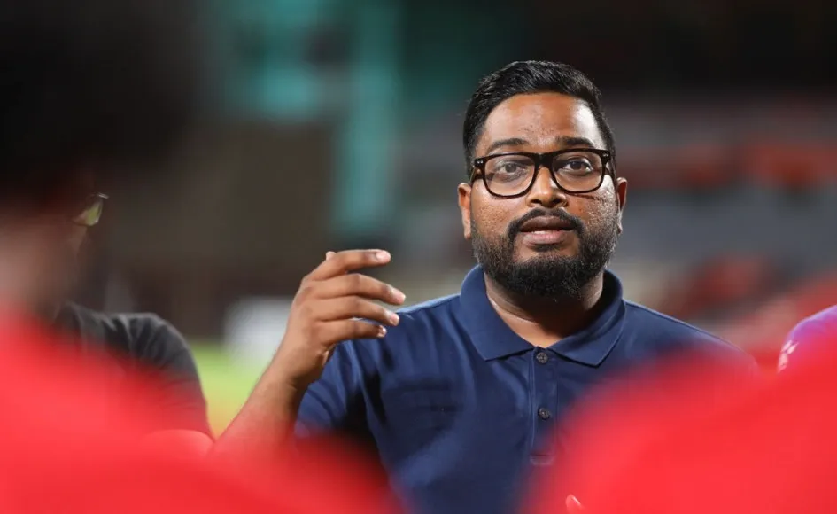 ބައްސާމްގެ ދެ އެޕާޓްމަންޓް ފުލުހުންނާ ހަވާލުކޮށްފި