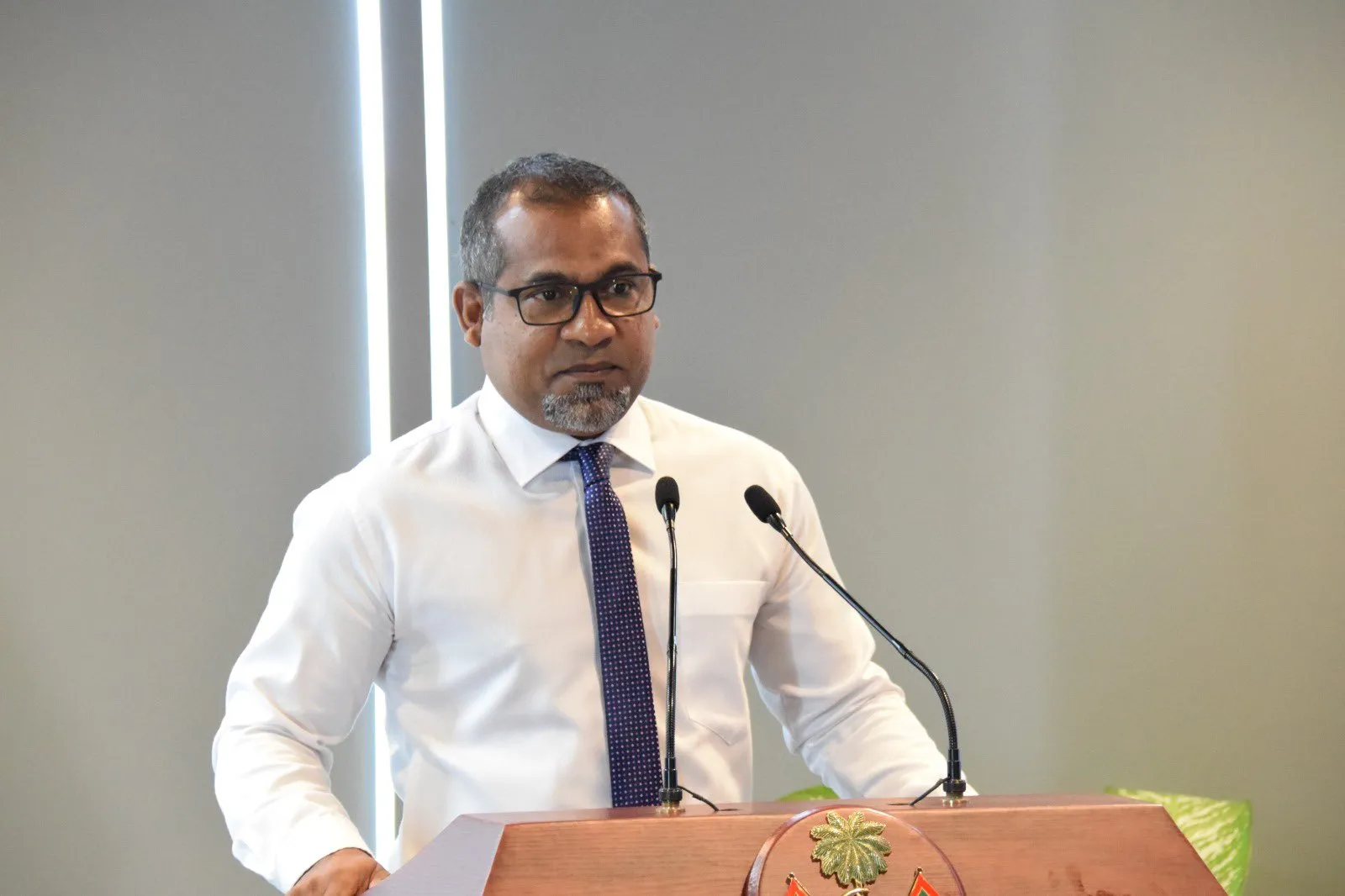 އެއާ އެމްބިއުލާންސުން އެއް ދަތުރެއްގައި އިންޑިއާ އަދި ސްރީލަންކާ އަށް ދެވޭނެ: މިނިސްޓަރު ޚަލީލް