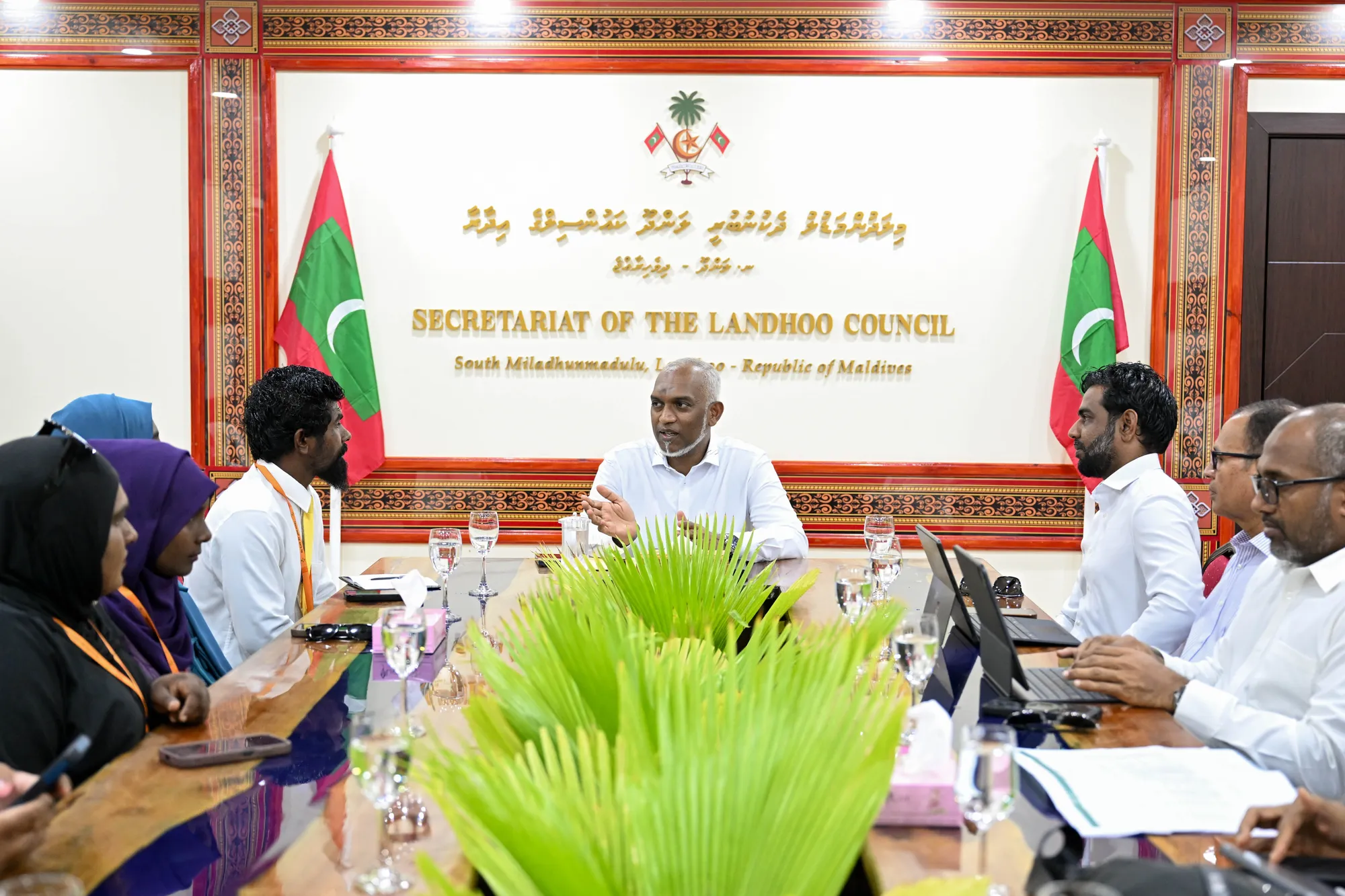ލަންދޫގެ ތައުލީމީ ހާލަތު ރަނގަޅުކުރުމާ ގުޅޭގޮތުން މަޝްވަރާކޮށްފި