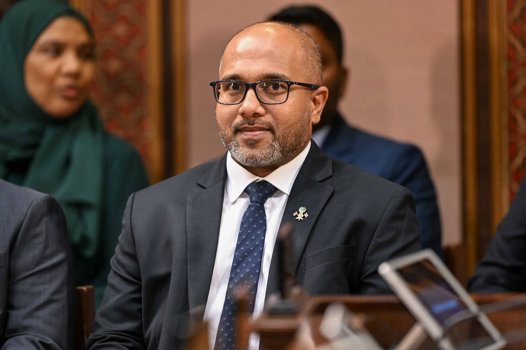 އަހަރެއް ކުރިން އިތުބާރު ނެތް ކަމުގެ މައްސަލަ - އިއްޔެ އެމްޑީޕީ ވެސް ރުހިއްޖެ — ކުޗް ތޯ ގަޅުބަޅު ހޭ !