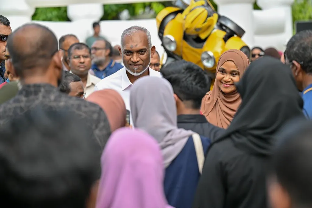 ޢީދު ކުލަގަދަކޮށް ފާހަގަކުރުމަށް އެހީވި ފަރާތްތަކަށް ރައީސް މުޢިއްޒުގެ ޝުކުރު