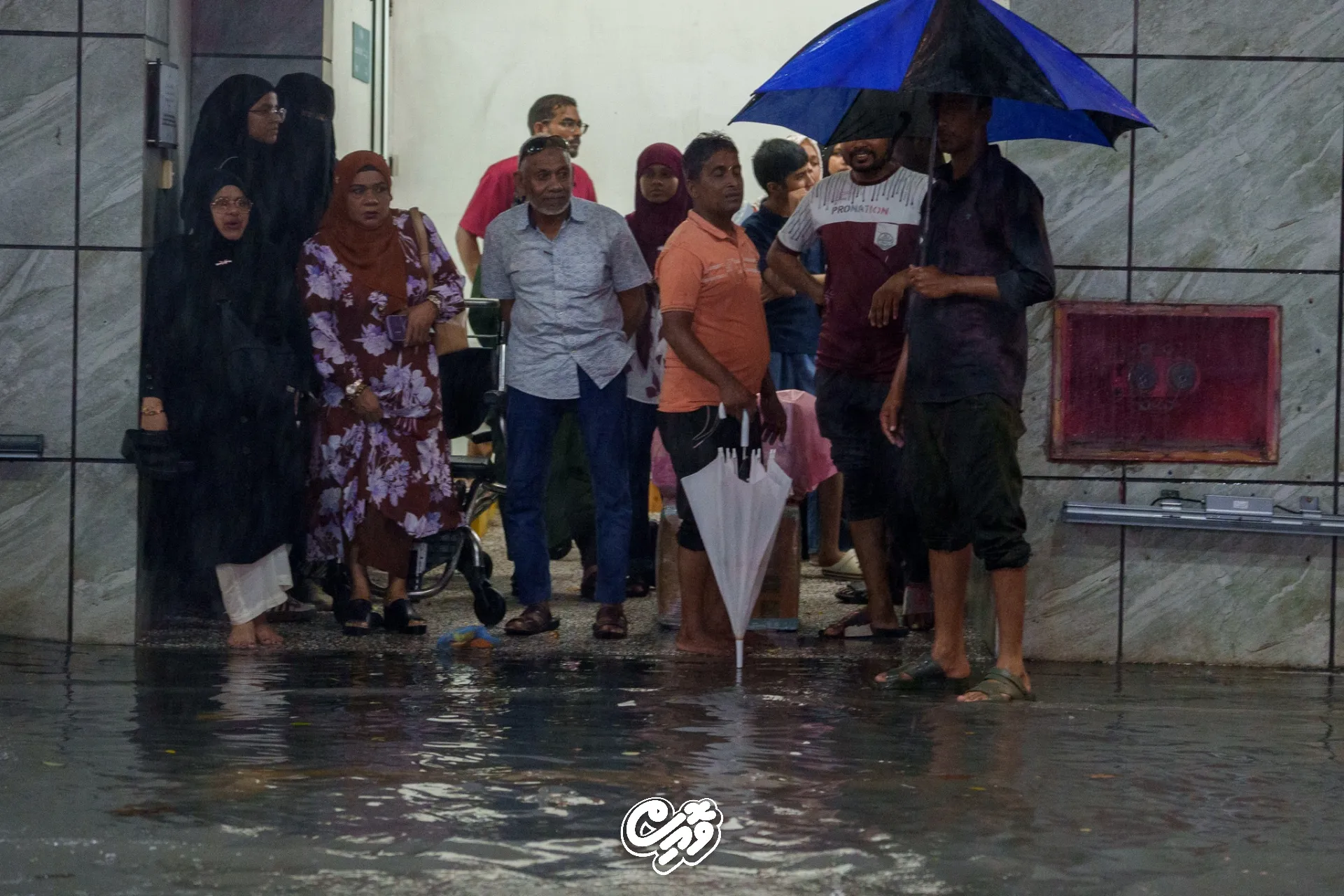 މާލެއަށް ކުރަމުންދާ ވިއްސާރާގައި ފެންބޮޑުވުން---ފޮޓޯ: ވޮއިސް