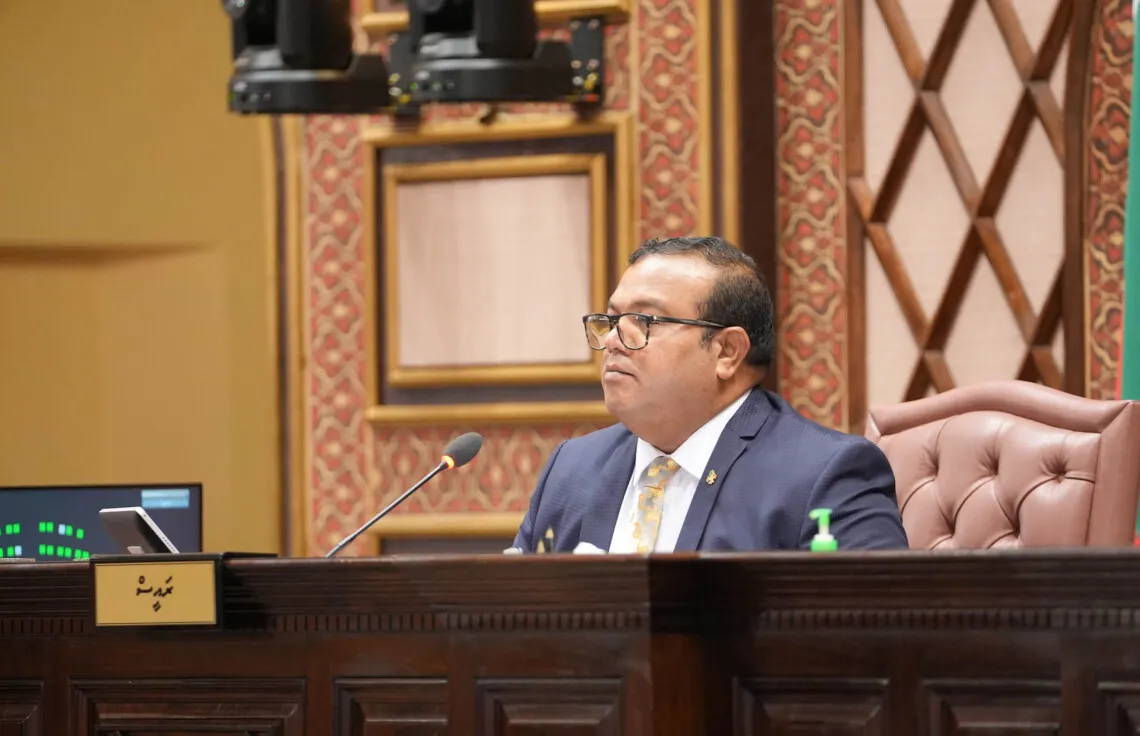 ރައްޔިތުން މަޖިލިހުގެ މުއައްޒަފުންނަށް ބޯހިޔާވަހިކަން ދިނުމަށް ޕްލޭނެއް އެކުލަވާލަނީ