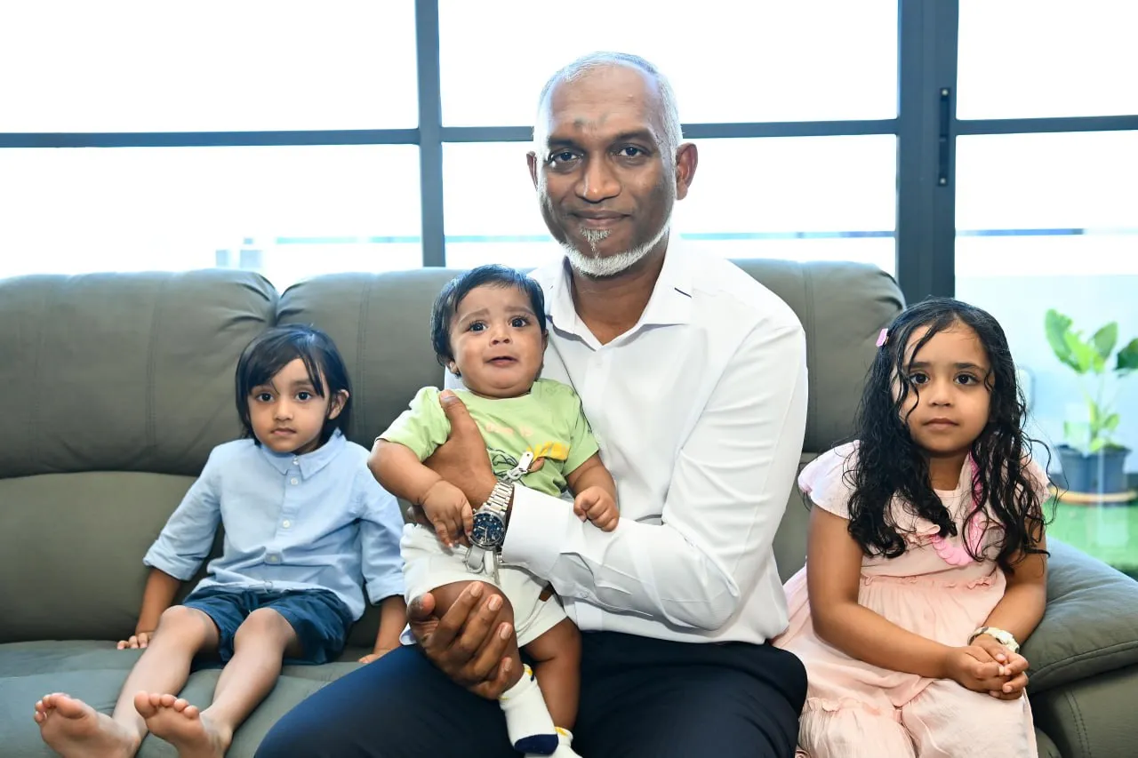 އުފަން ދަރީން ނޫނަސް، ކޮންމެ ކުޑަކުއްޖަކީވެސް ދަރިއެއްކަމުގައި ދެކި ދިރިއުޅެން ފަށައިފި މީހަކަށް ހިތްހަމަޖެހުން ލިބޭނެ: ރައީސް