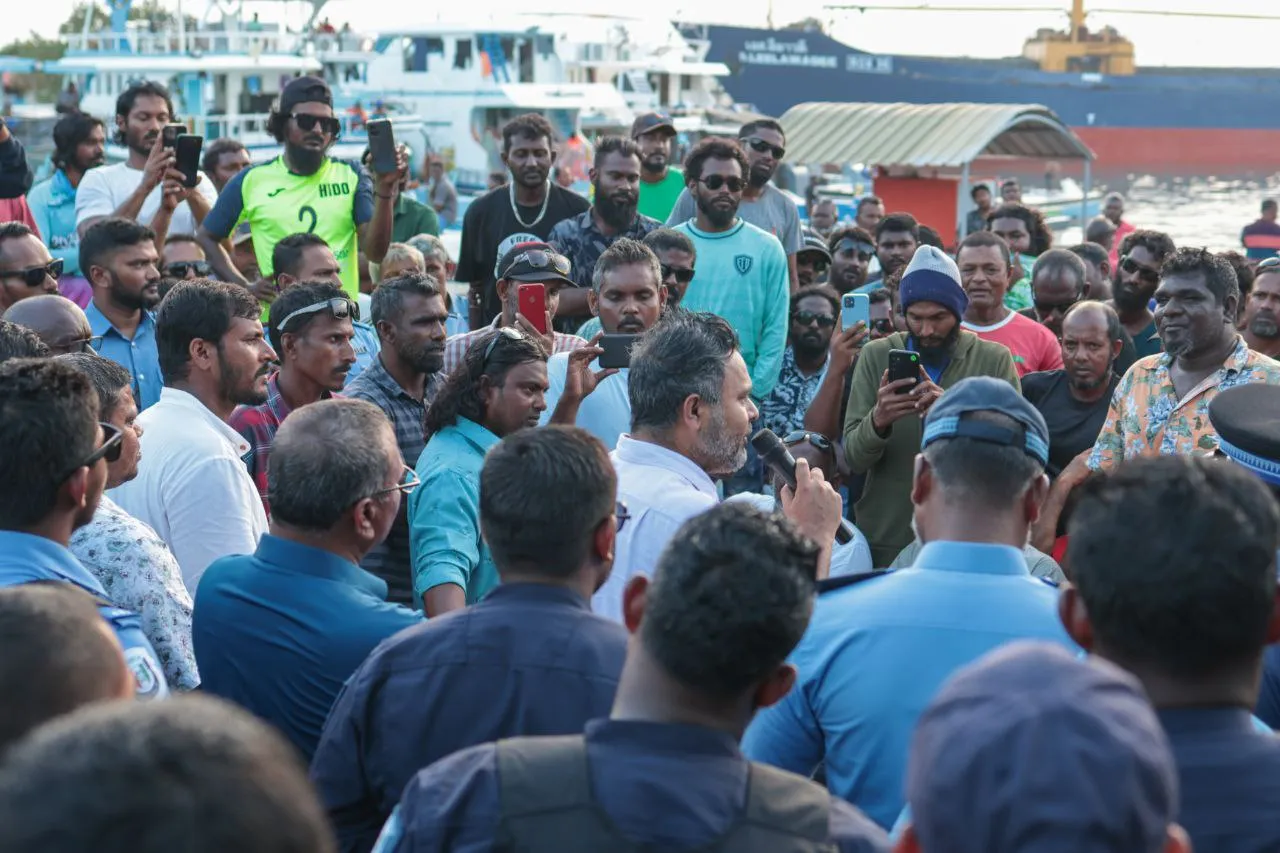 މުޒާހަރާ ހުއްޓާލައި ކޫއްޑޫ އޮޕަރޭޝަނަށް އައިއްސި!