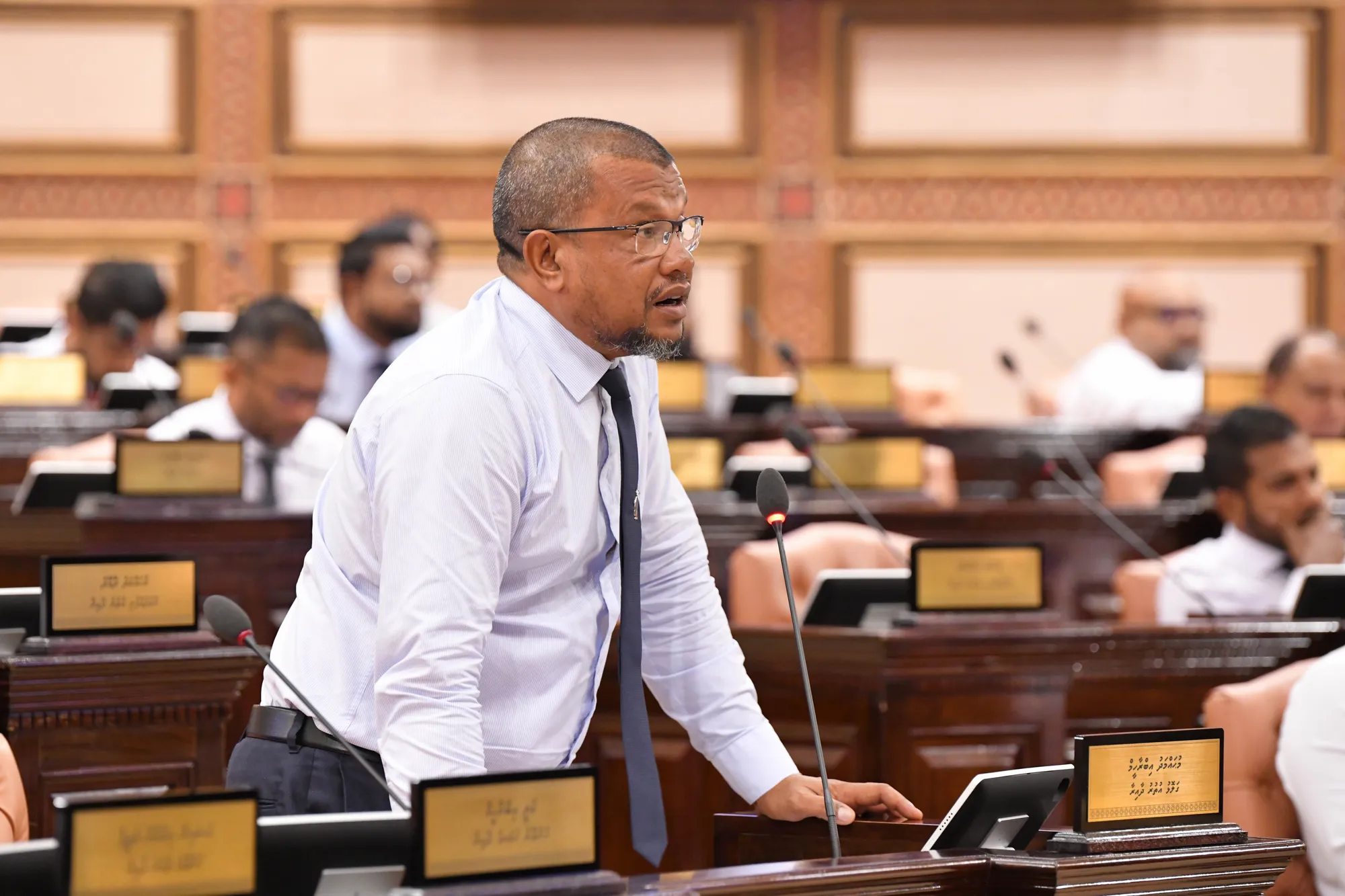 ރާއްޖޭގައި ޕޯސްޓްމޯޓަމް ހެދޭނެ އިންތިޒާމު ހަމަޖެއްސުމަށް މެމްބަރު ކުޑޫގެ ސިޓީއެއް ހެލްތަށް!