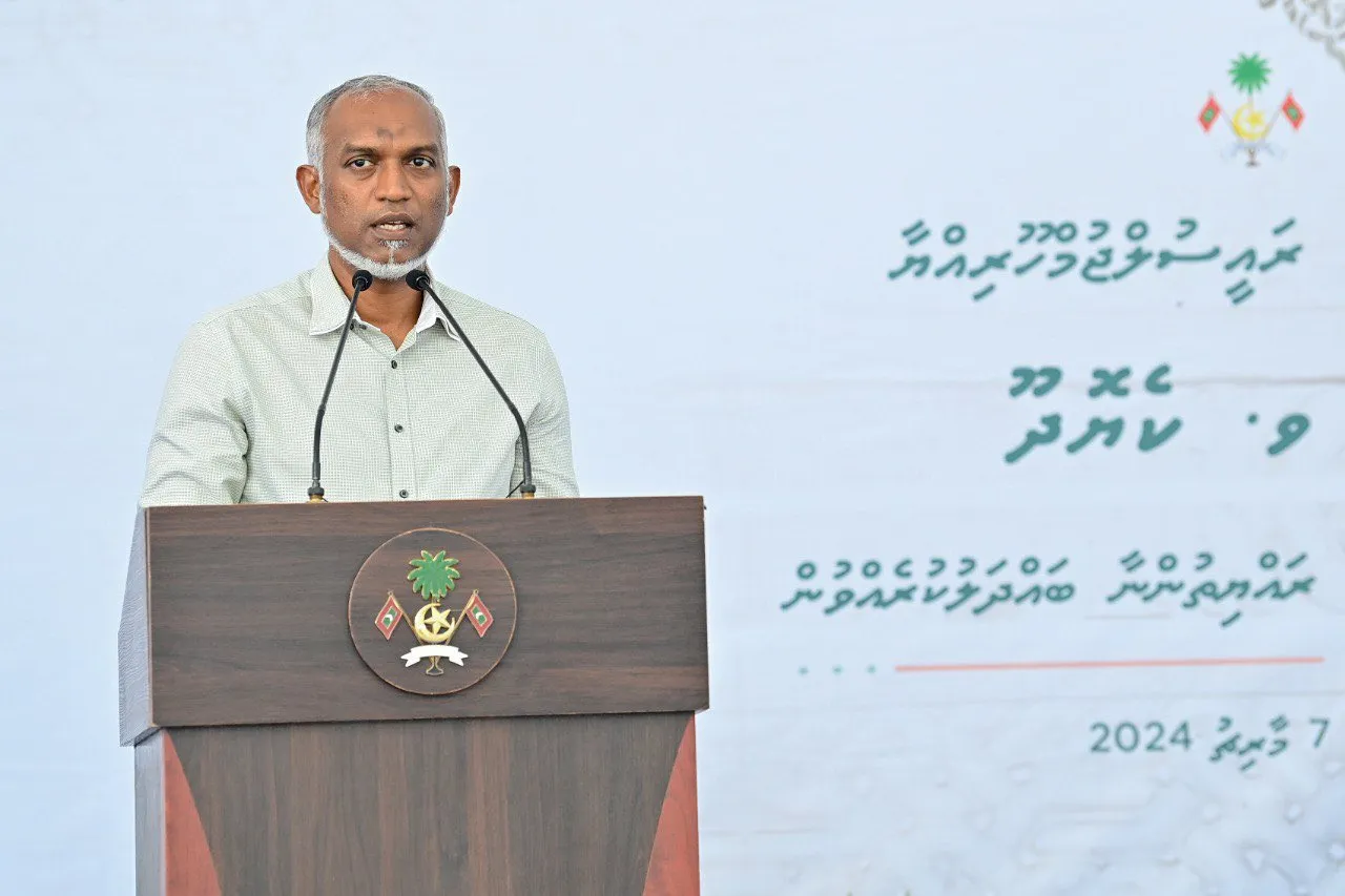 އެރަށެއްގެ ޓެކްސް ފައިސާއިން ވަކި އިންސައްތައެއް، އެ ރަށަކަށް ލިބޭގޮތް ހަދަން ގާނޫނު އިސްލާހުކުރާނަން: ރައީސް މުޢިއްޒު