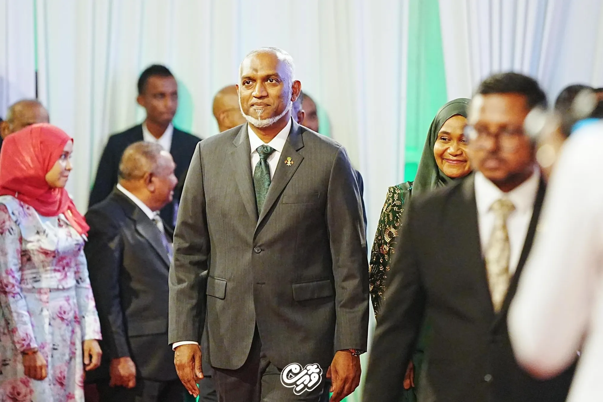 ގާނޫނު އަސާސީއަށް މުހިންމު ތިން ބަދަލެއް ގެނައުމަށް، ރައްޔިތުންގެ ފެންނަ ނުފެންނަ ވޯޓަކަށް އަހަނީ!