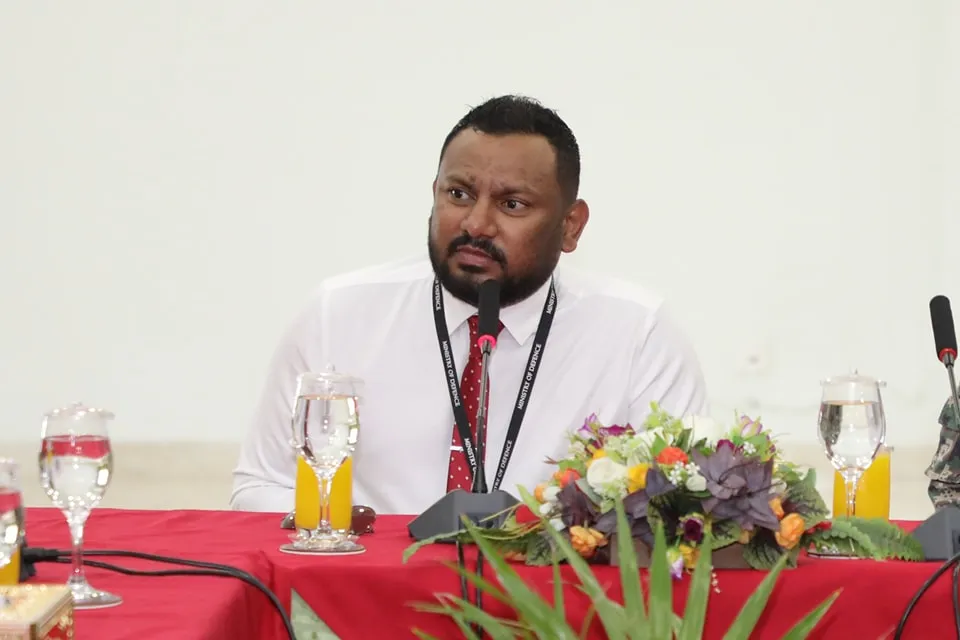 ޒީނާޒް ވަކިކޮށް ޕީއެންސީ އެސްޖީއަކަށް ސްޓޭޓް މިނިސްޓަރ މުއާޒް!