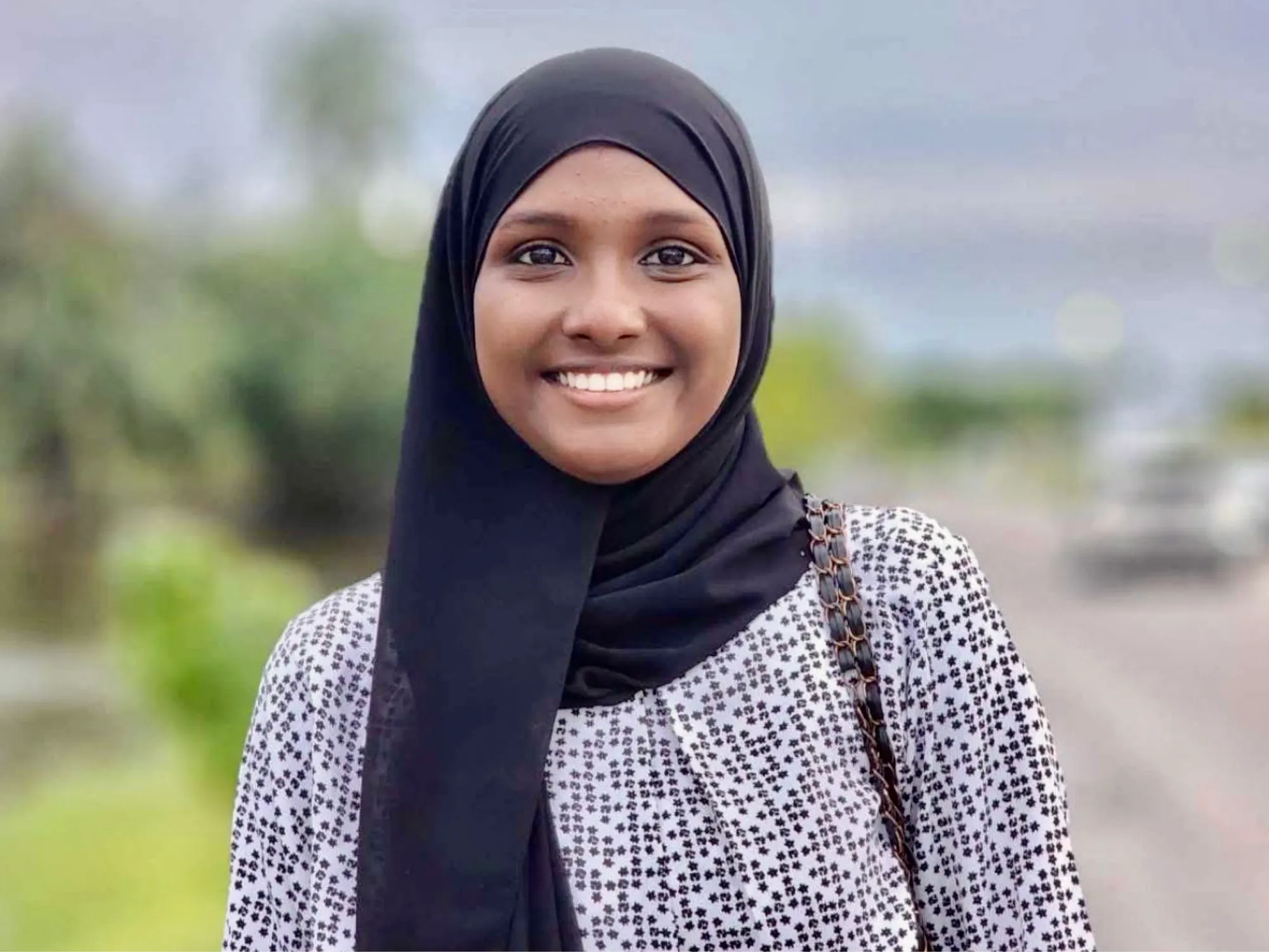 މާލޭން 18 އަހަރުގެ އަންހެނަކު ގެއްލިގެން ހޯދަނީ