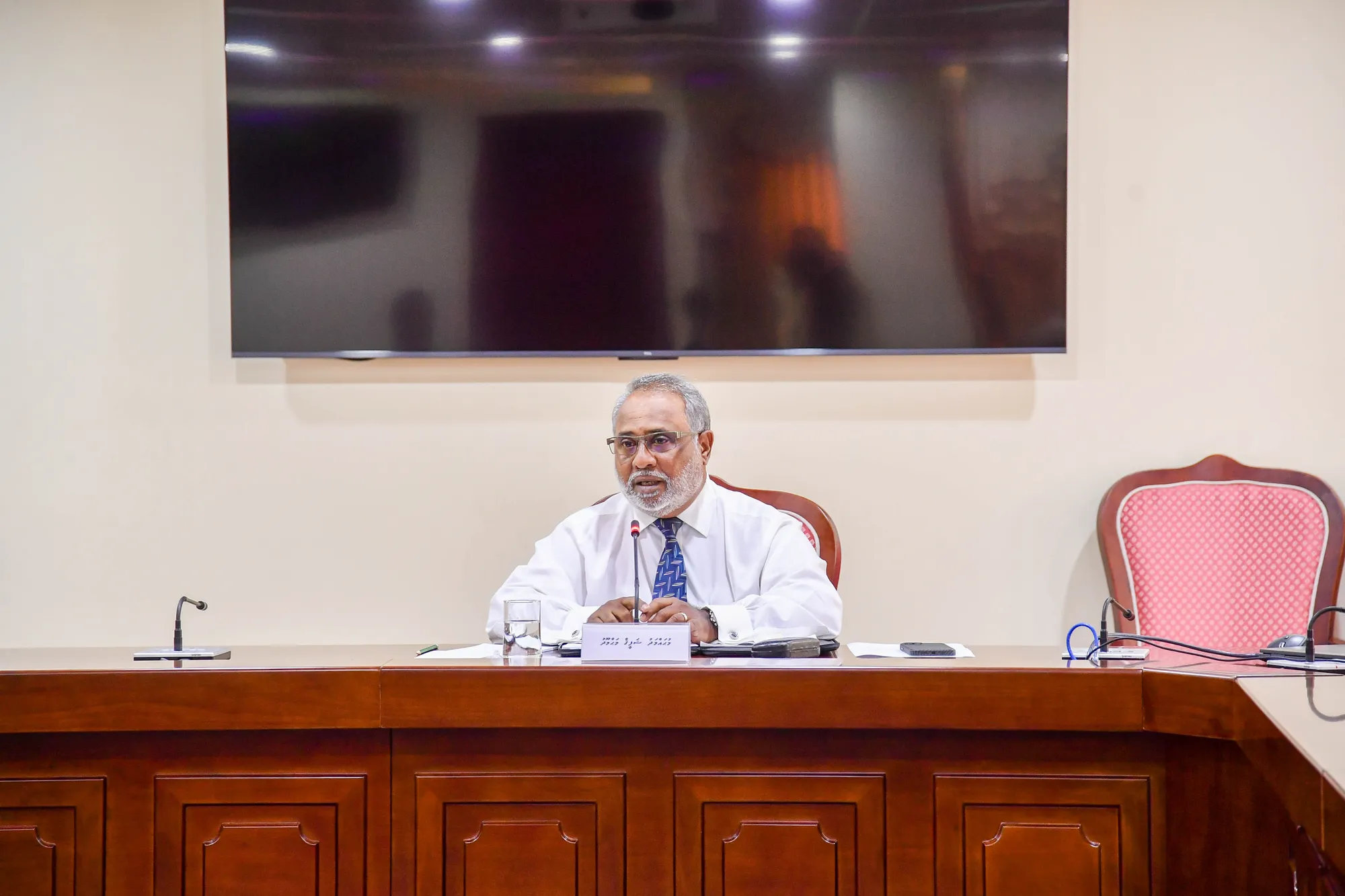 އެޗްއާރުސީއެމް މެމްބަރަކަށް މުހައްމަދު ޝަފީގް އައްޔަނުކުރަން މަޖިލީހުން ފާސްކޮށްފި