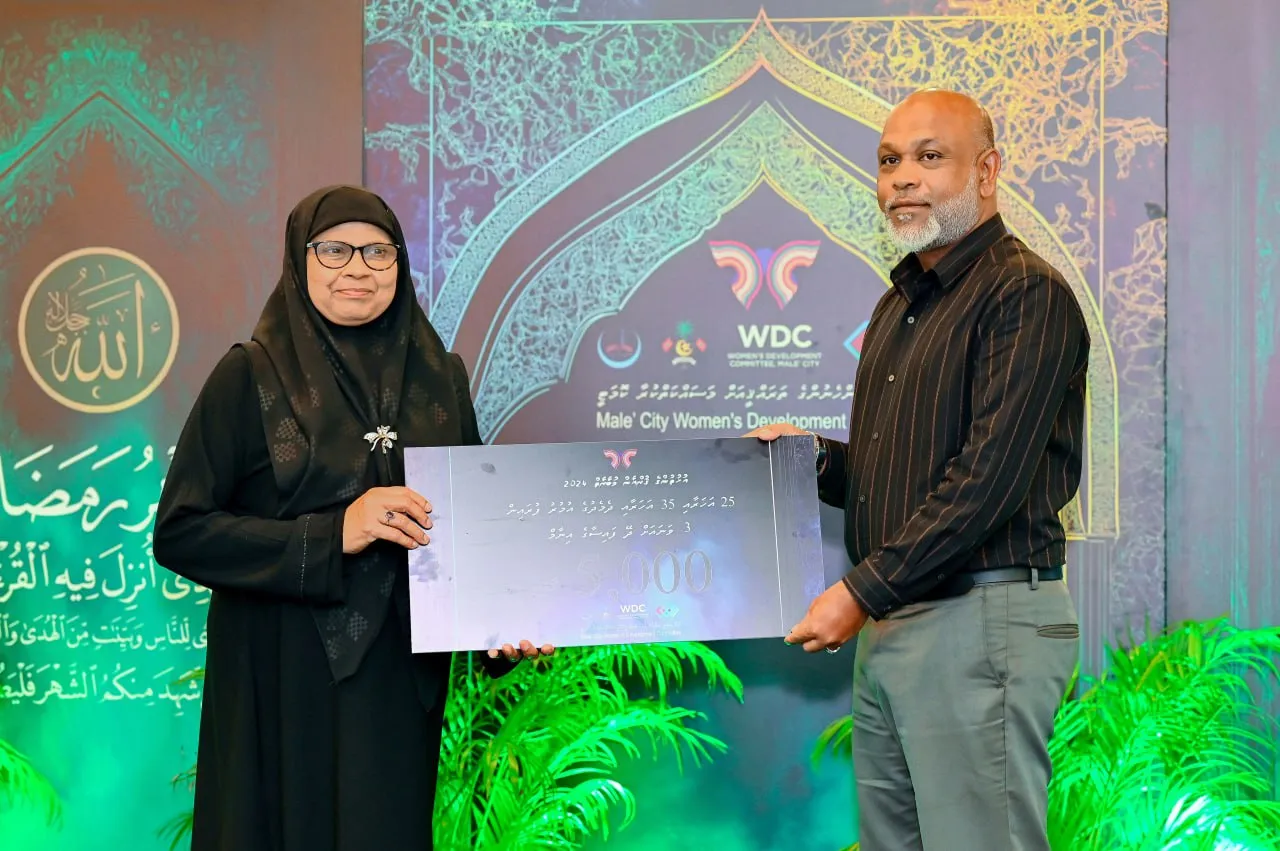 ‎މާލެ ސަރަހައްދުގައި ދިރިއުޅޭ އަންހެނުންނަށް ހާއްސަކޮށް ގުރުއާން މުބާރާތެއް ބާއްވައިފި