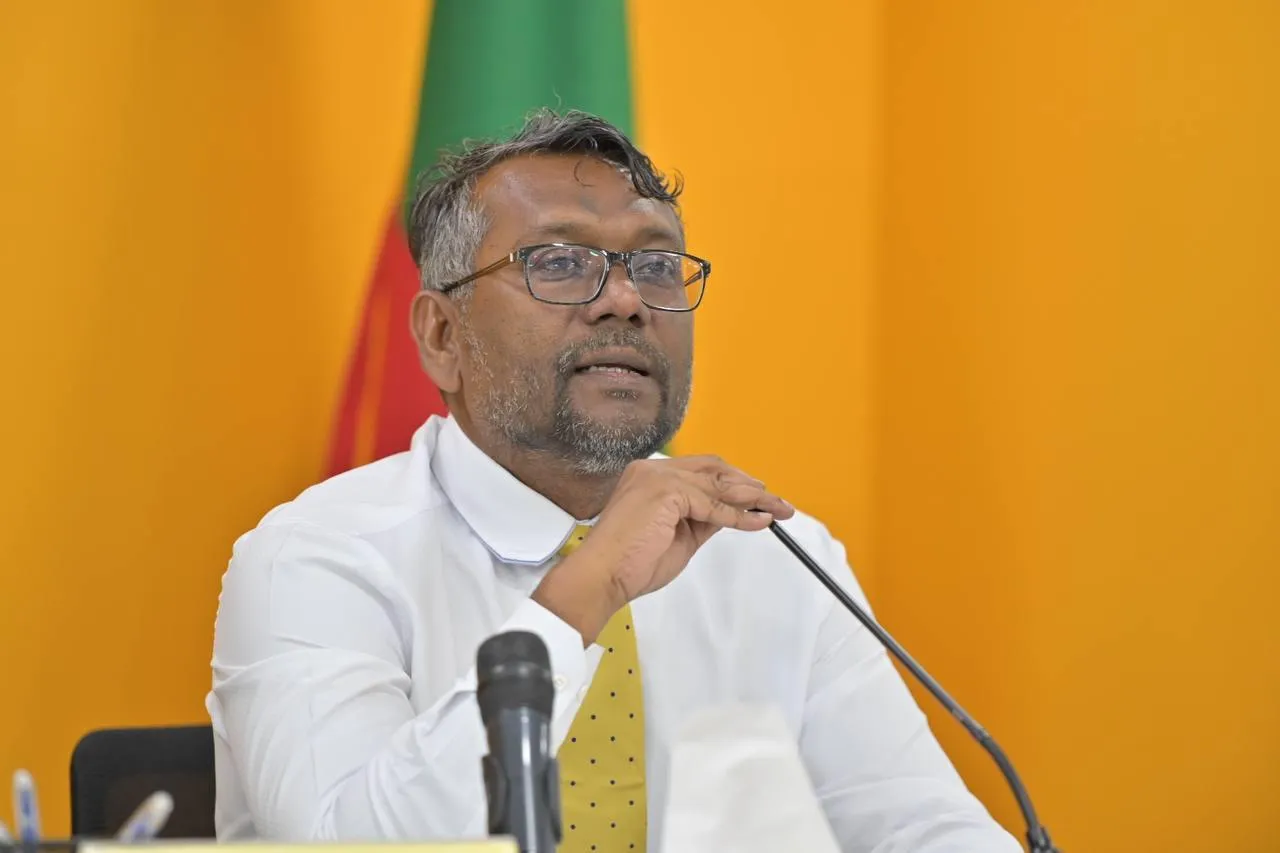 މިވަގުތު ރާއްޖޭގައި ހިންގަމުން މިދަނީ ޣައިރު ގާނޫނީ ދައުލަތެއް: ފައްޔާޒު