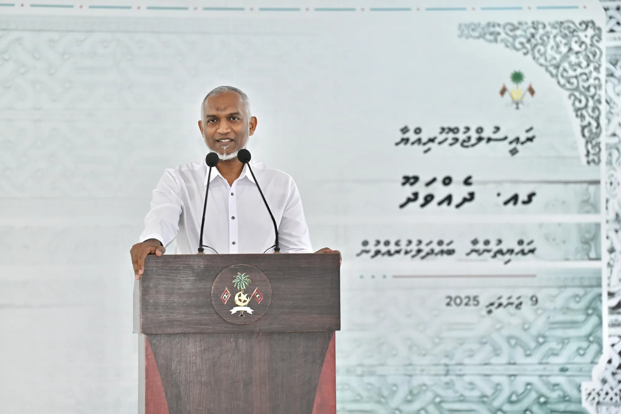 ސީ އެމްބިއުލާންސްގެ ހިދުމަތް އިތުރަށް ފުޅާކުރުމުގެ މަސައްކަތްކުރާނަން: ރައީސް ޑރ.މުޢިއްޒު