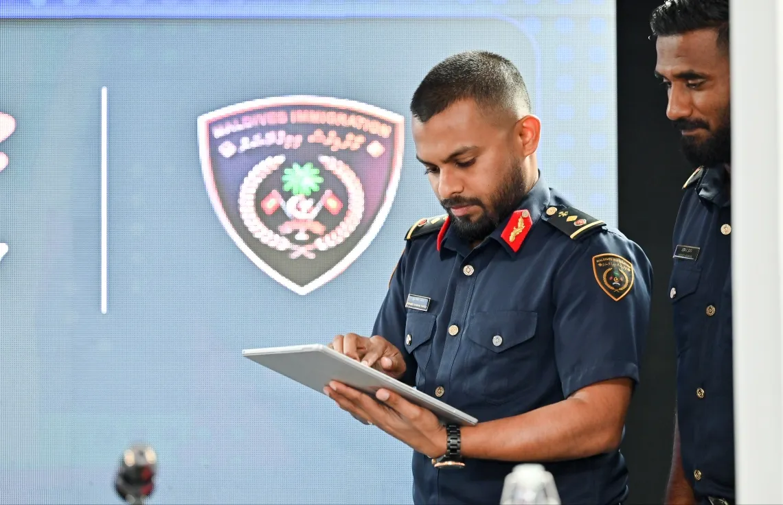 އިމިގްރޭޝަން ކޮންޓްރޯލަރުގެ މަގާމުން ޝައްމާން ވަކިކޮށްފި