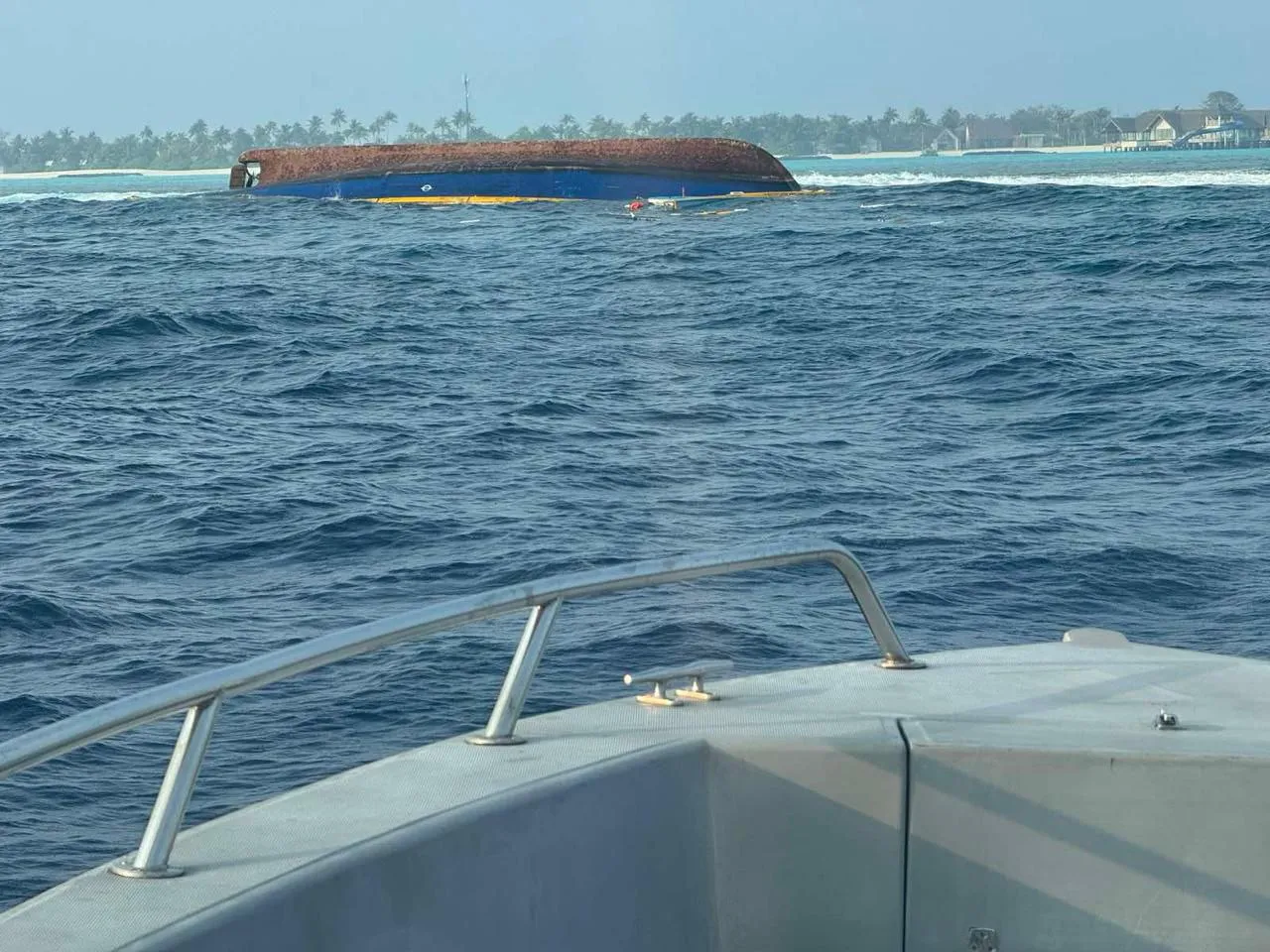މުދާ އުފުލާ ބޯޓު ބަންޑުން ޖަހާލި ހާދިސާގައި ގެއްލުނު ދިވެހި މީހާ މަރުވެފައި އޮއްވައި ފެނިއްޖެ