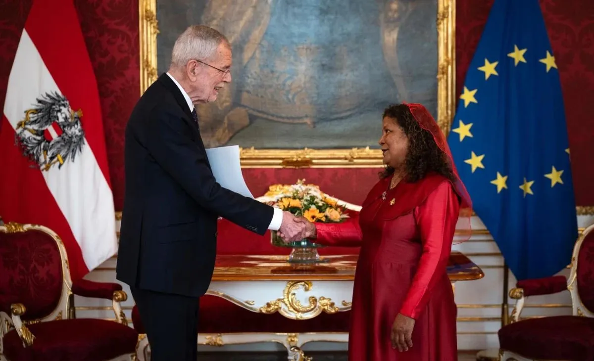 Dr. Salma presenting her Letters of Credence (Photo/Ministry of Foreign Affairs)