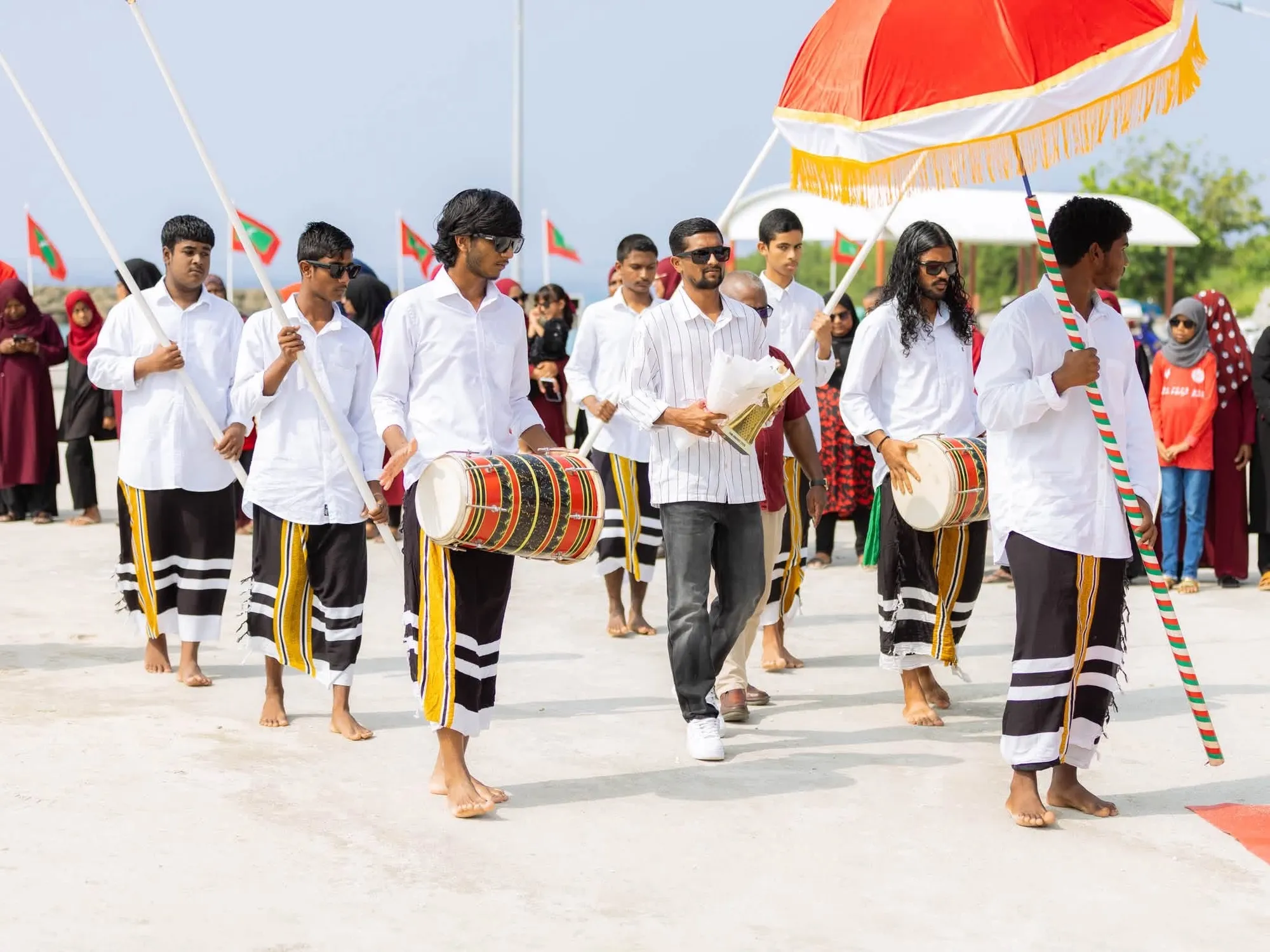 ފަހުރުވެރި ކާމިޔާބީއާއެކު ރަށުން އައިހަމްއަށް ހޫނު މަރުހަބާއެއް