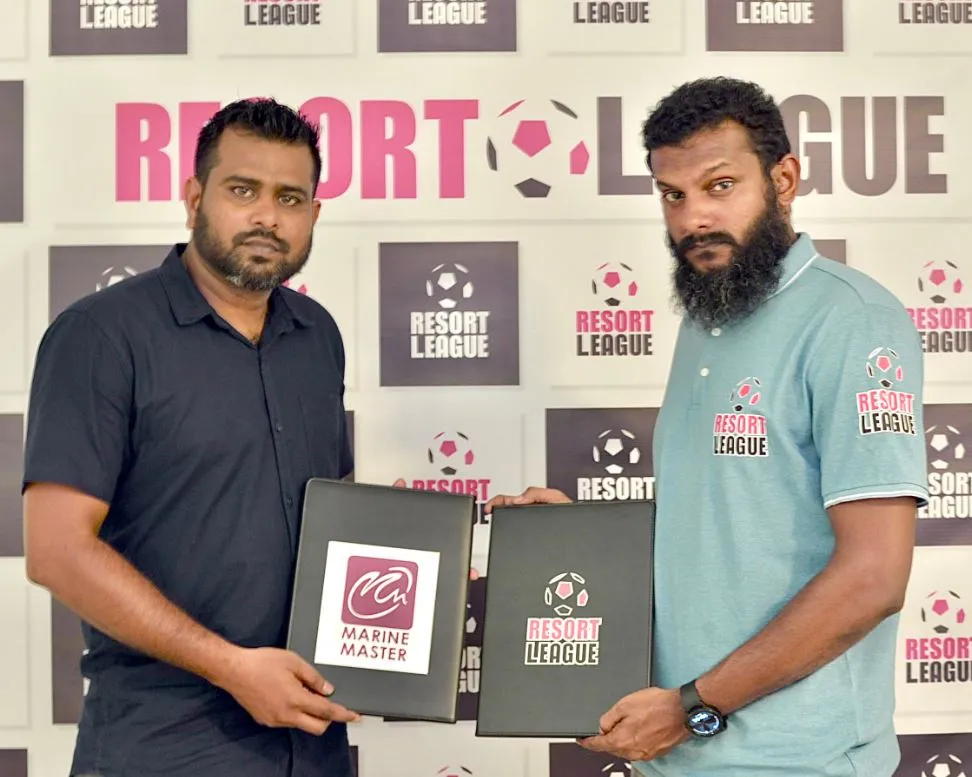Ismail Mufeed from Resort League and Ibrahim Fazeel from Marine Masters