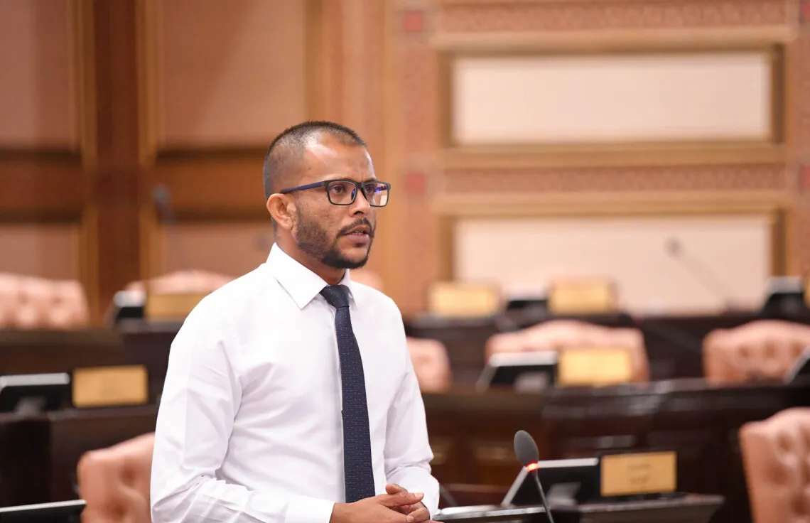ކޮލިޓީ ނެތް ބޭފުޅުންނަށް ރުހުންދިނުމަކީ މެންބަރުން ކޮށްގެންވާނެ ކަމެއްނޫން: ޔާސިރު