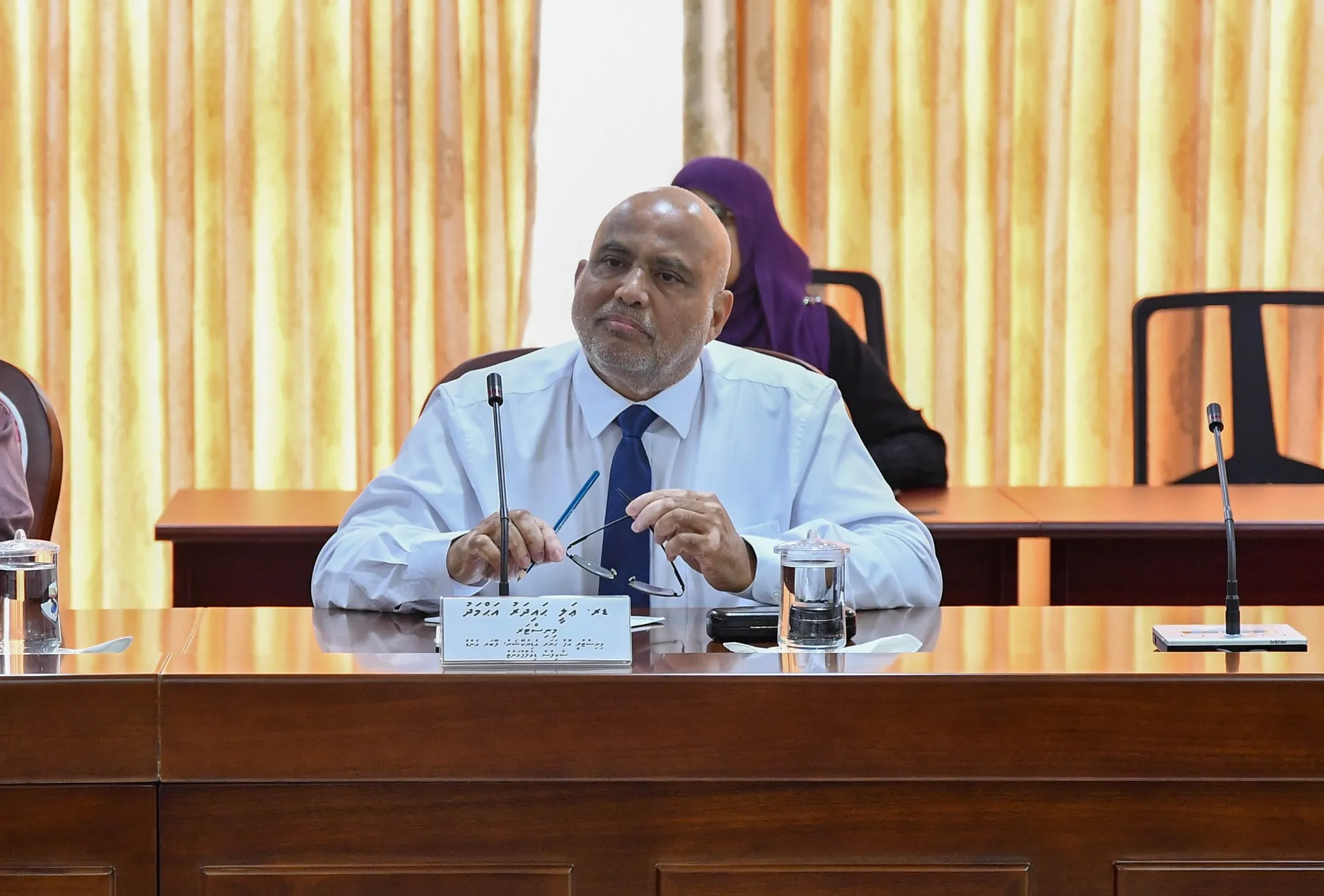 މައުލޫމާތު ފުރިހަމަކޮށް ހުށަހެޅުމުން ދެ ހަފްތާ ތެރޭ ބޭރުގައި ކިޔަވާ ކުދިންނަށް ފައިސާ ދޫކުރެވޭނެ: ޑރ. ހައިދަރު