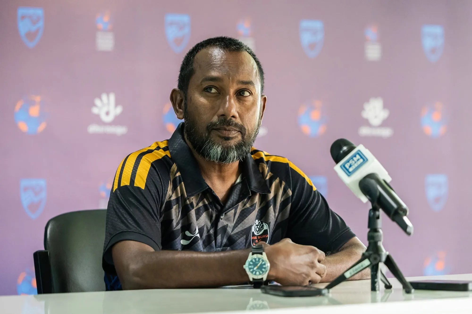 ތަޖުރިބާ މަދުވި ނަމަވެސް ބިސް ބުރުގެ ނަތީޖާތަކާ މެދު ނާދު ހިތްހަމަޖެހިފައި