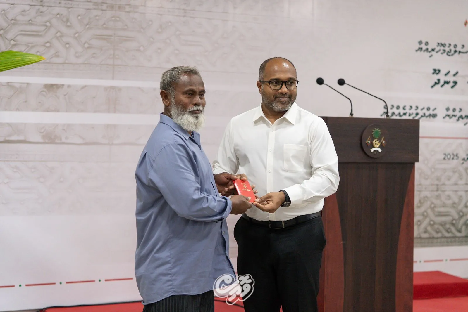 މަނަދޫގައި ޕާސްޕޯޓް ދޫކުރުމުގެ ހިދުމަތް ފަށައިފި