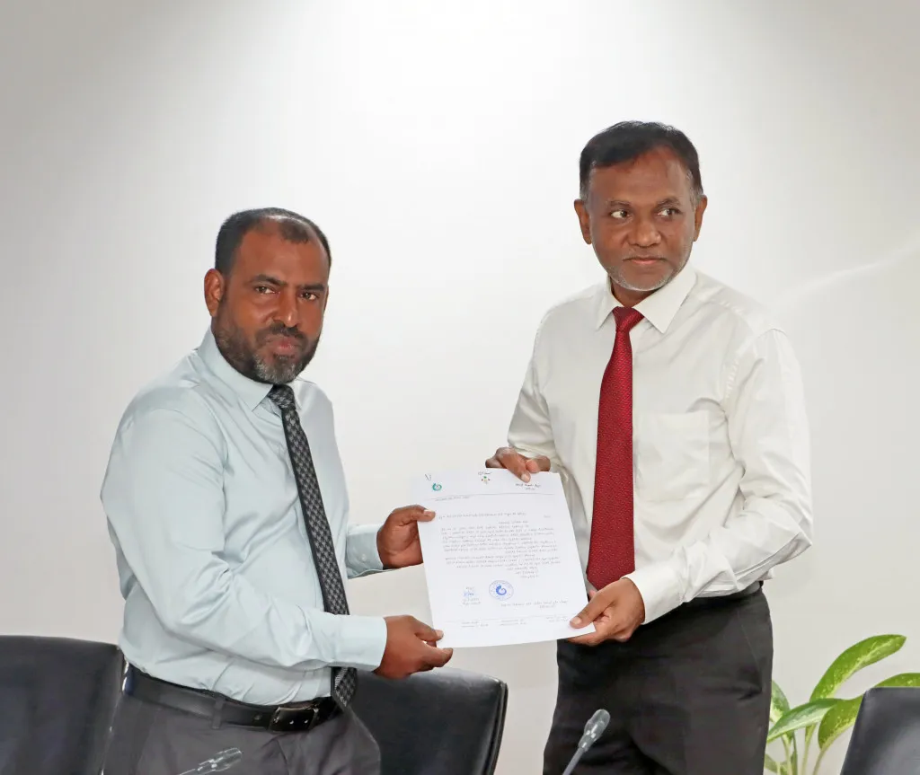 ސިޓީތަކާއި ޢިދާރީ ދާއިރާތައް ހިންގުމާއި ބެހޭ ވުޒާރާގެ ޕީއެސް އަކަށް އަބްދުالله ރަޝިދު
