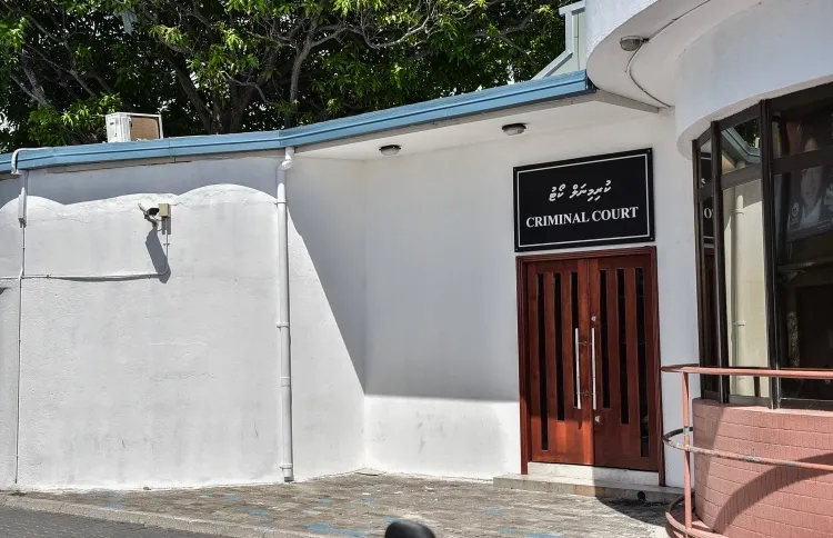 ކުޑަކުއްޖަކާ ބެހުނު މީހަކު 25 އަހަރަށް ޖަލަށް!