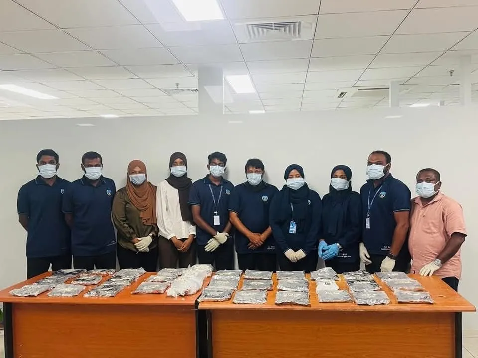 ރާއްޖެ އެތެރެކުރަން އުޅުނު 18 ކިލޯގެ ޑްރަގް އަތުލައިގެންފި