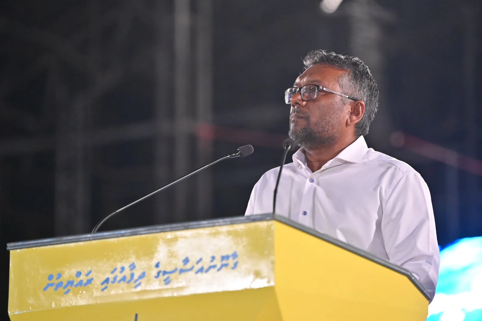 ހައިވޭ ބްލޮކް ކޮށްގެން ހައްޔަރު ކުރި ޓެކްސީ ޑްރައިވަރުން ދޫކޮށްލަން ފައްޔާޒު ގޮވާލައްވައިފި