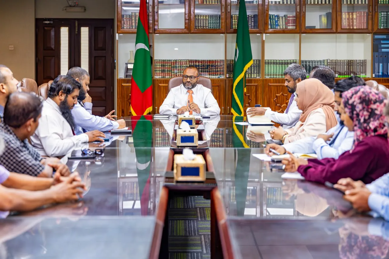 ދިވެހި ހާޖީންނަށް ފުރިހަމަ ހިދުމަތެއް ދެވޭތޯ ޔަގީން ކުރެއްވުމަށް މިނިސްޓަރު އެދިވަޑައިގެންފި