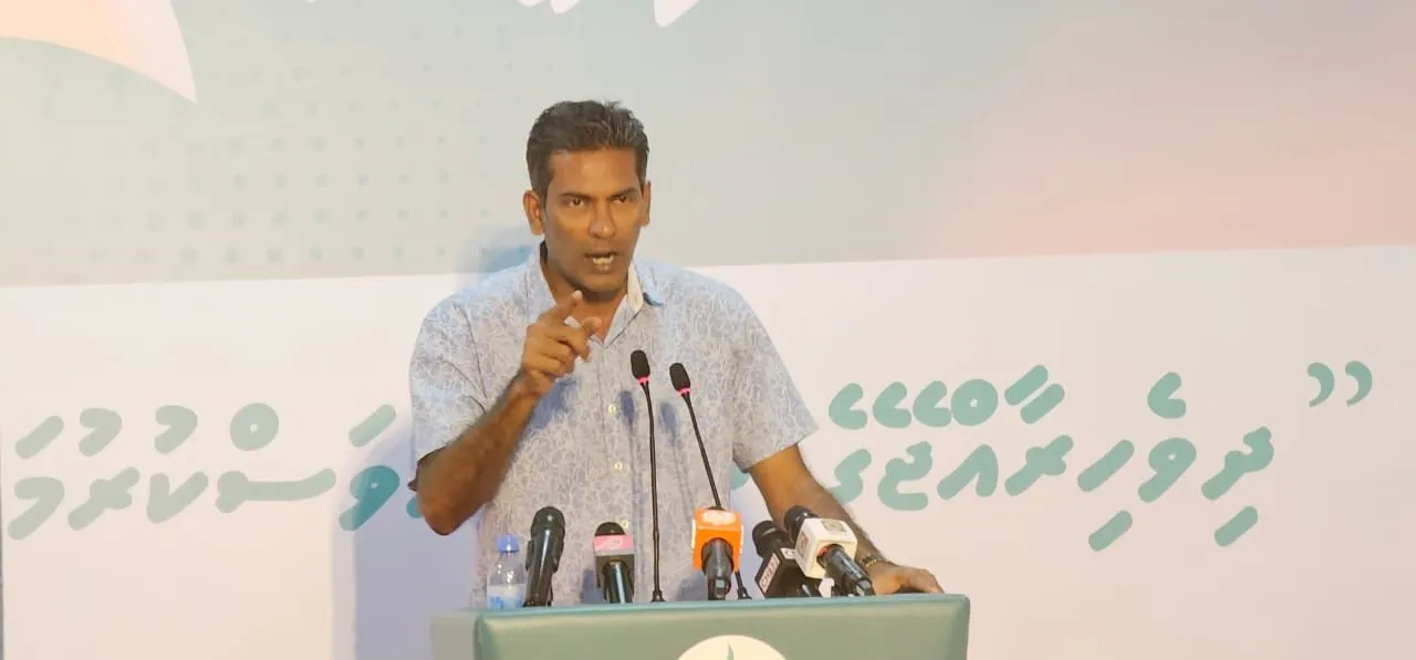 ރައީސް މުއިއްޒު ޕީޕީއެމް/ޕީއެންސީ ލަޝްކަރު ވަރުގަދަކޮށް، ގައުމު ބިނާކުރުމުގައި ދެމިހުންނަވާނެ: ފަޒުލް