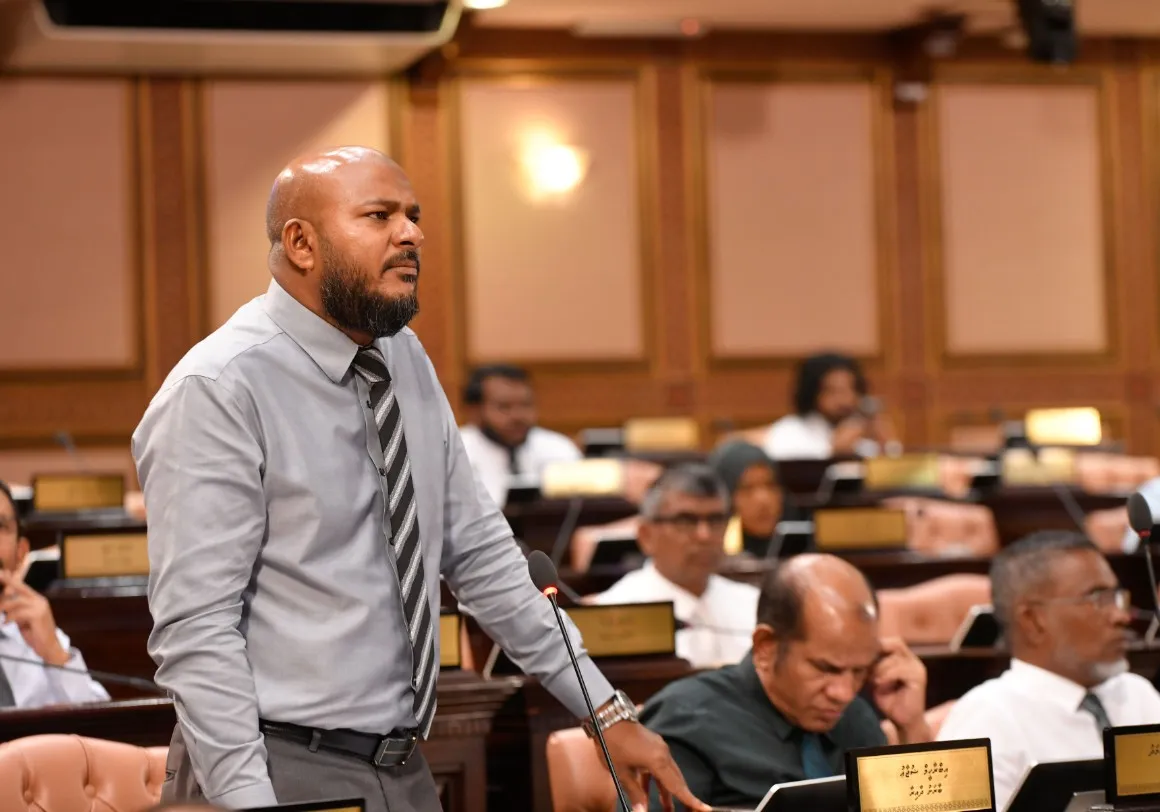 ތުހުމަތުތައް އަމާޒުވުމުން، ސުޖާއު މާލިއްޔަތު ކޮމިޓީން ތަރިކައިގެ ކޮމިޓީއަށް ބަދަލުކޮށްފި